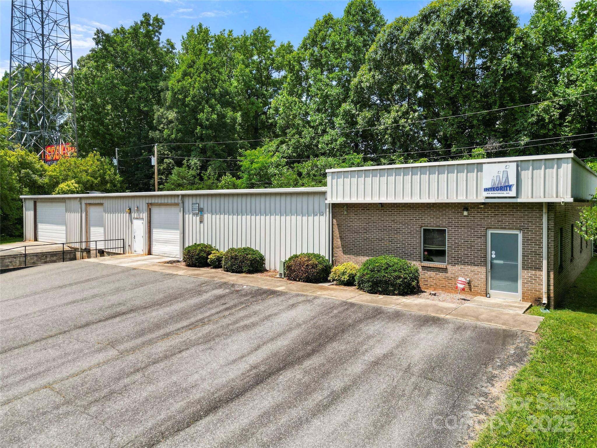Huntersville, NC 28078,107 Center LN