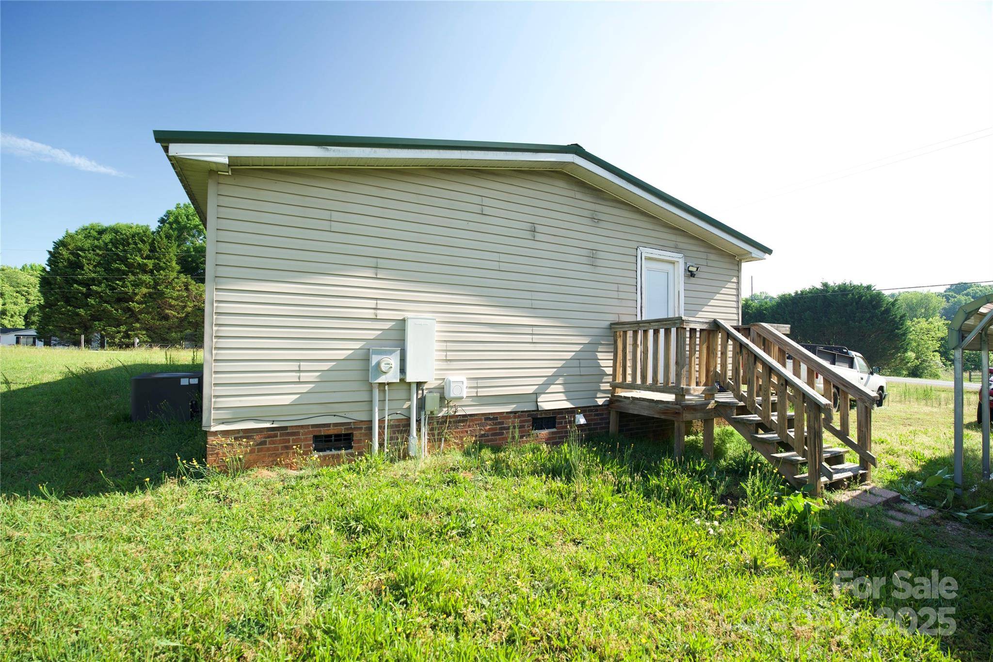 Mooresville, NC 28115,302 Edwards RD