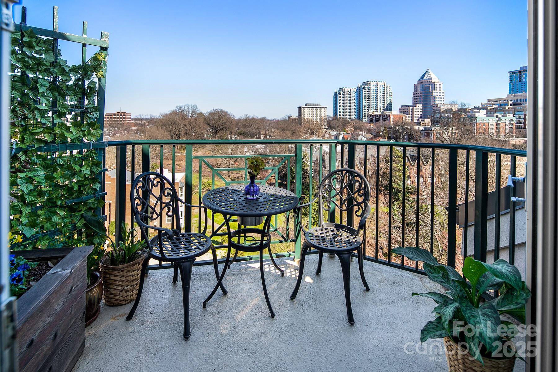 Charlotte, NC 28202,300 W 5th ST #653