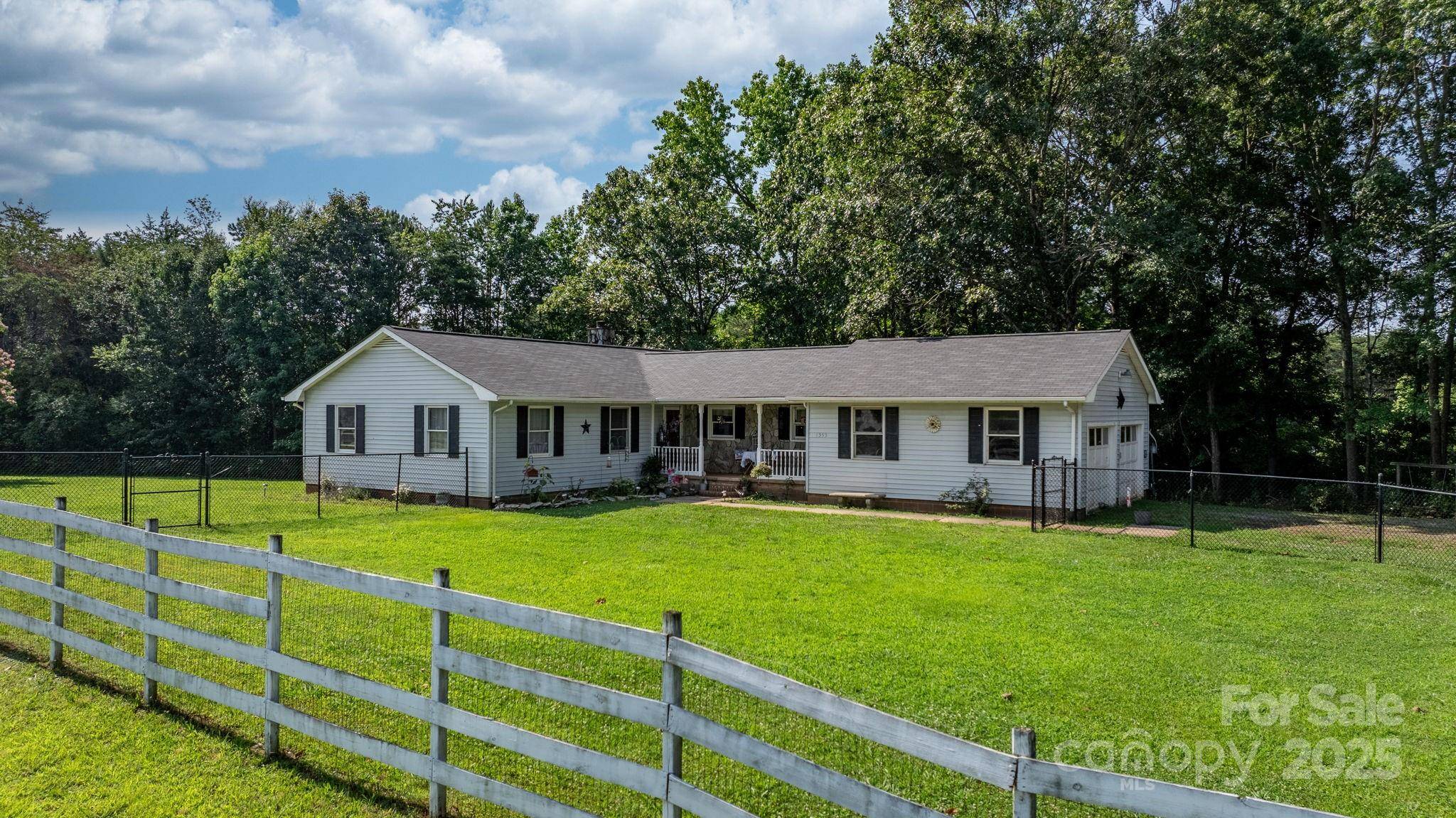 Maiden, NC 28650,4395 Burton DR