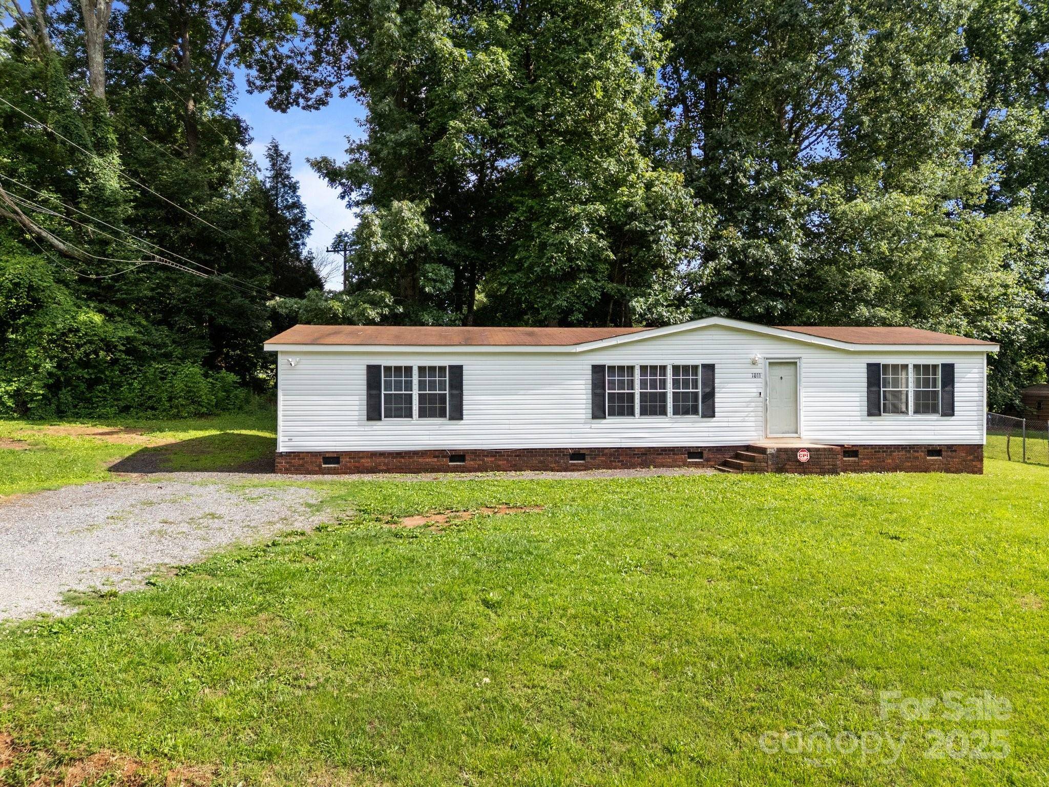 Salisbury, NC 28147,1011 Rachel LN