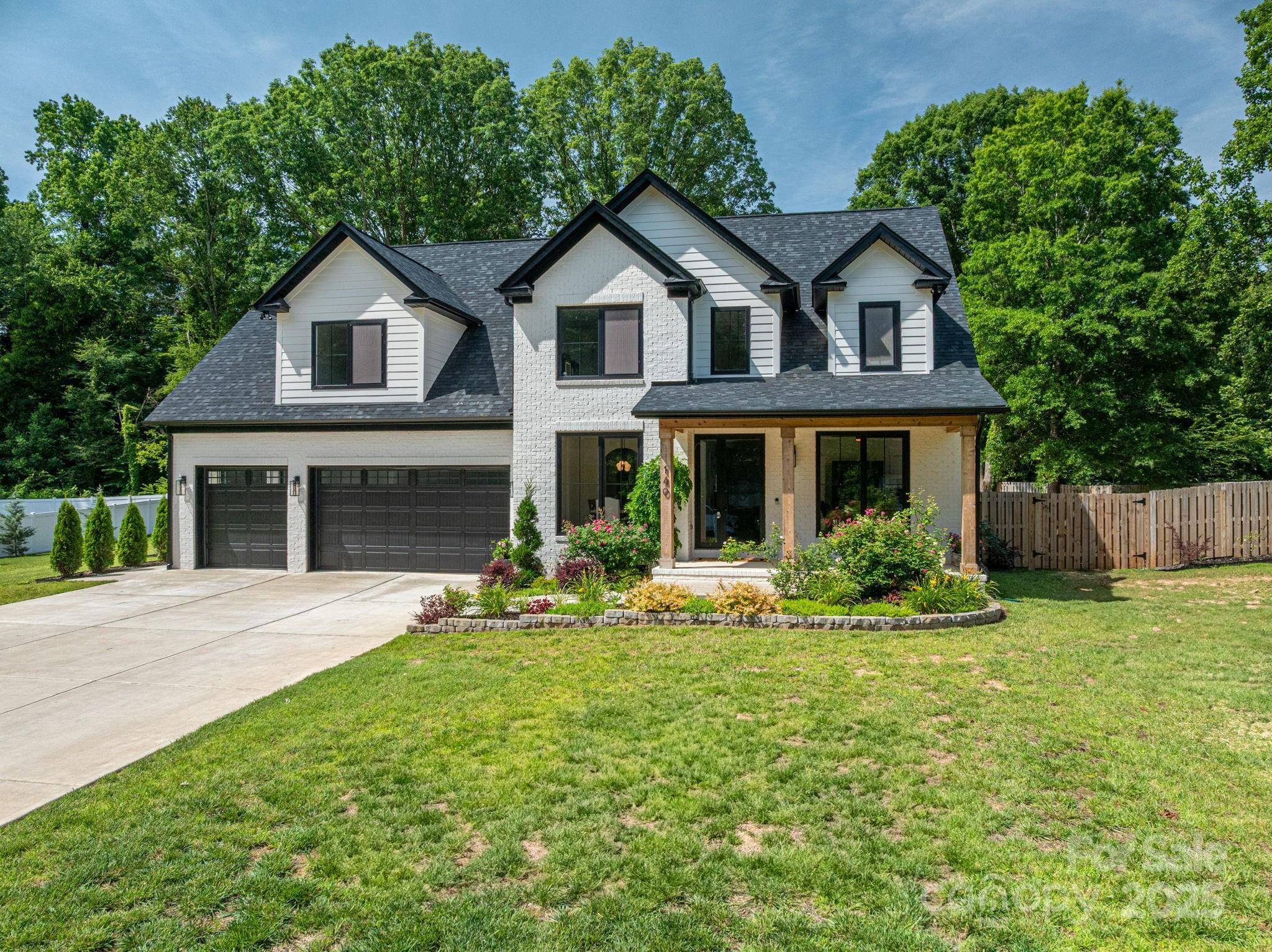 Lincolnton, NC 28092,140 Robin RD