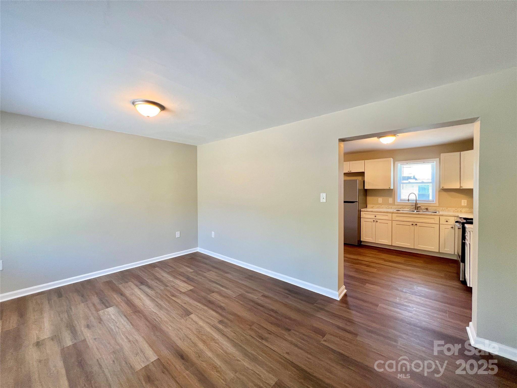 Hendersonville, NC 28791,1754 Meadowbrook TER