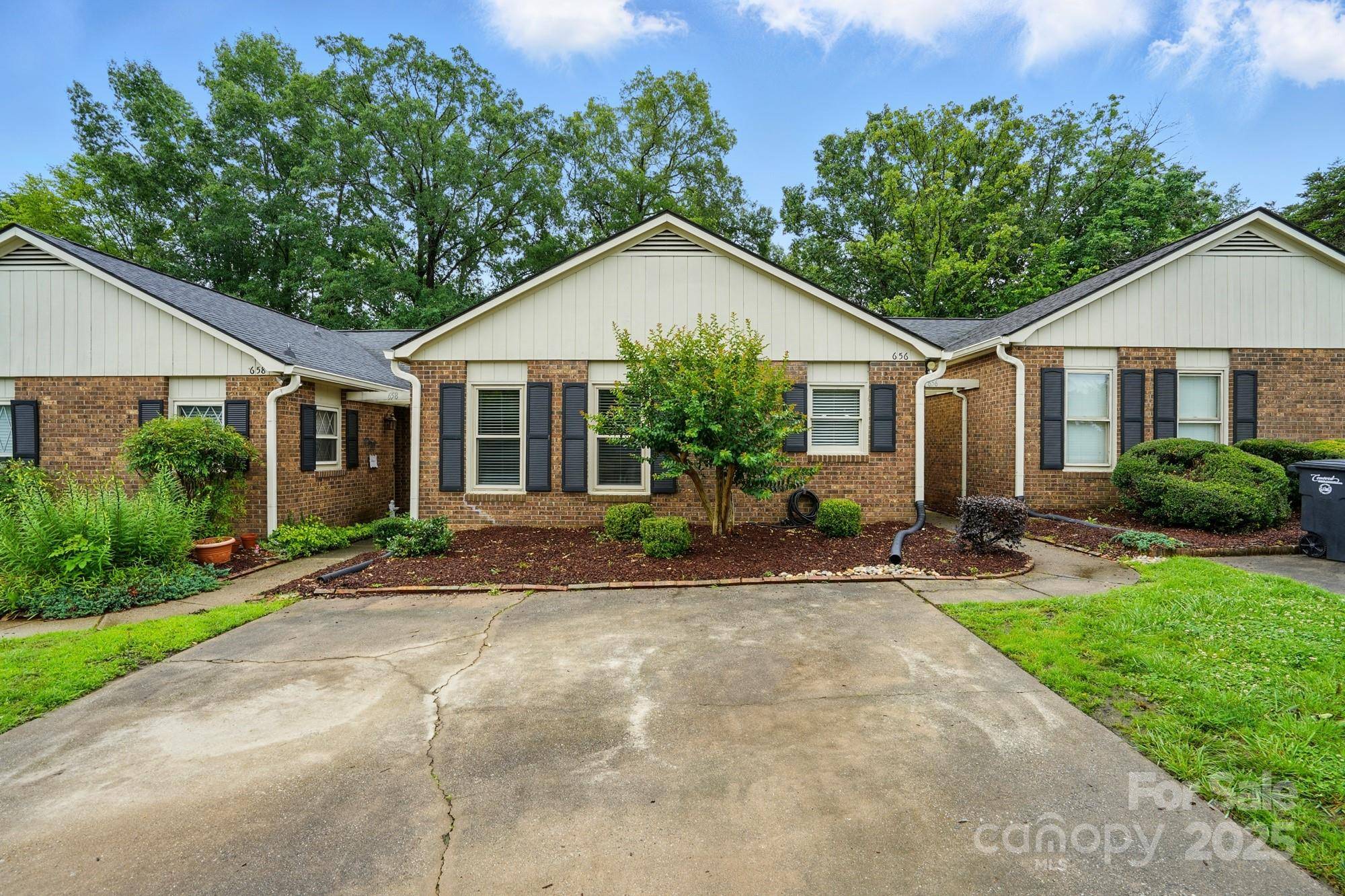 Concord, NC 28025,656 NE Camrose CIR NE
