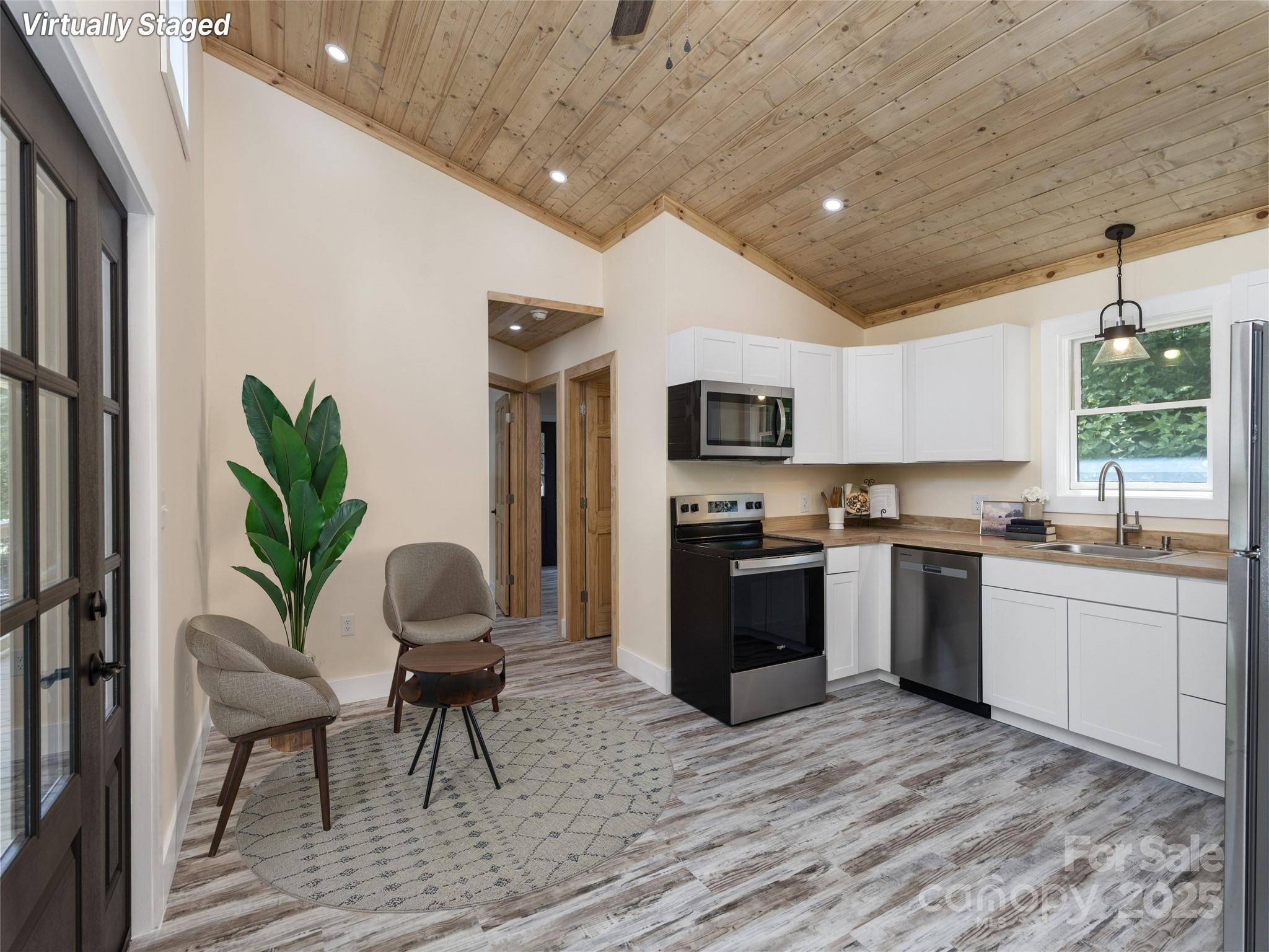 Waynesville, NC 28786,161 S Hill ST