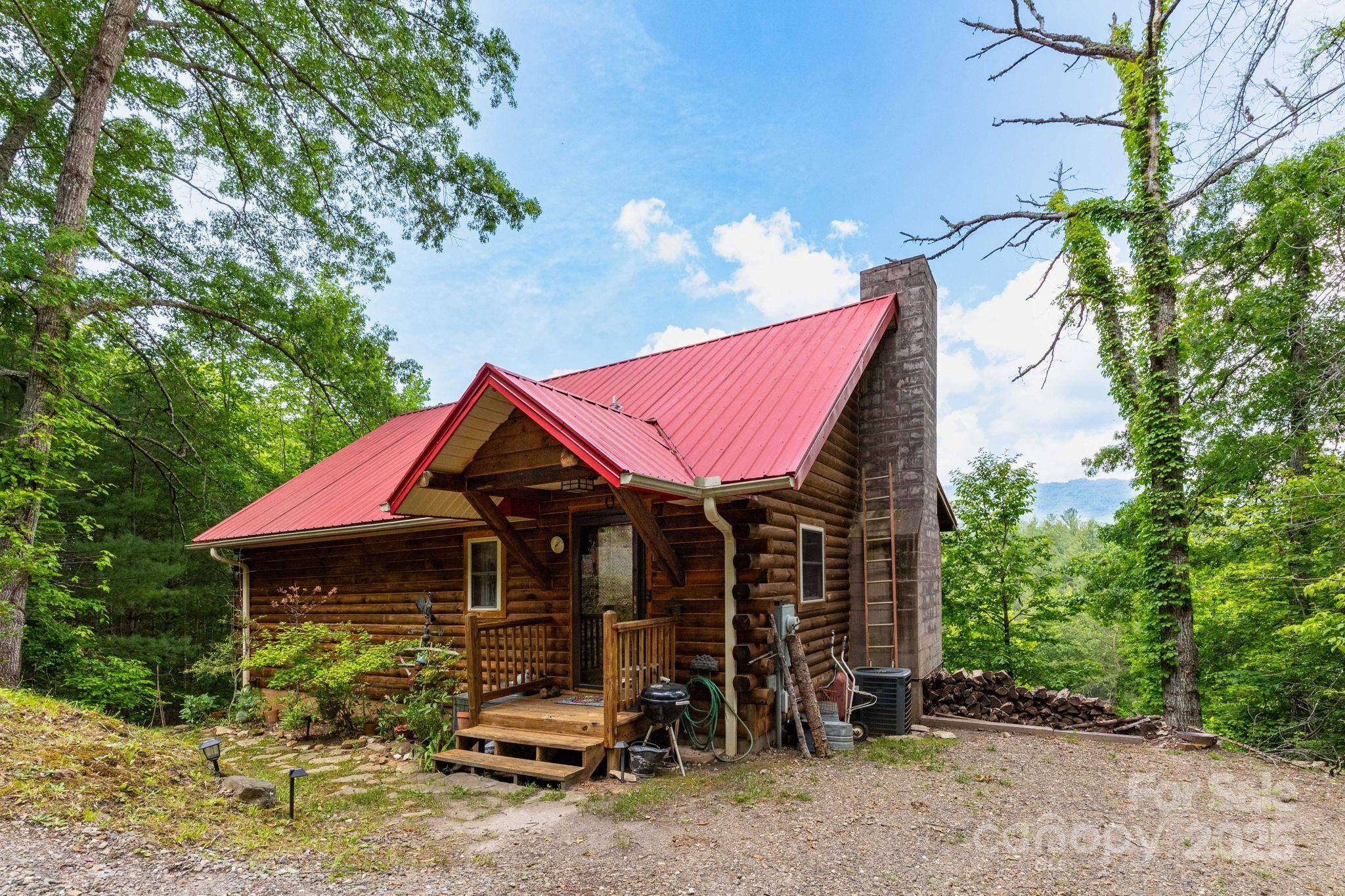 Burnsville, NC 28714,409 Hamlet DR