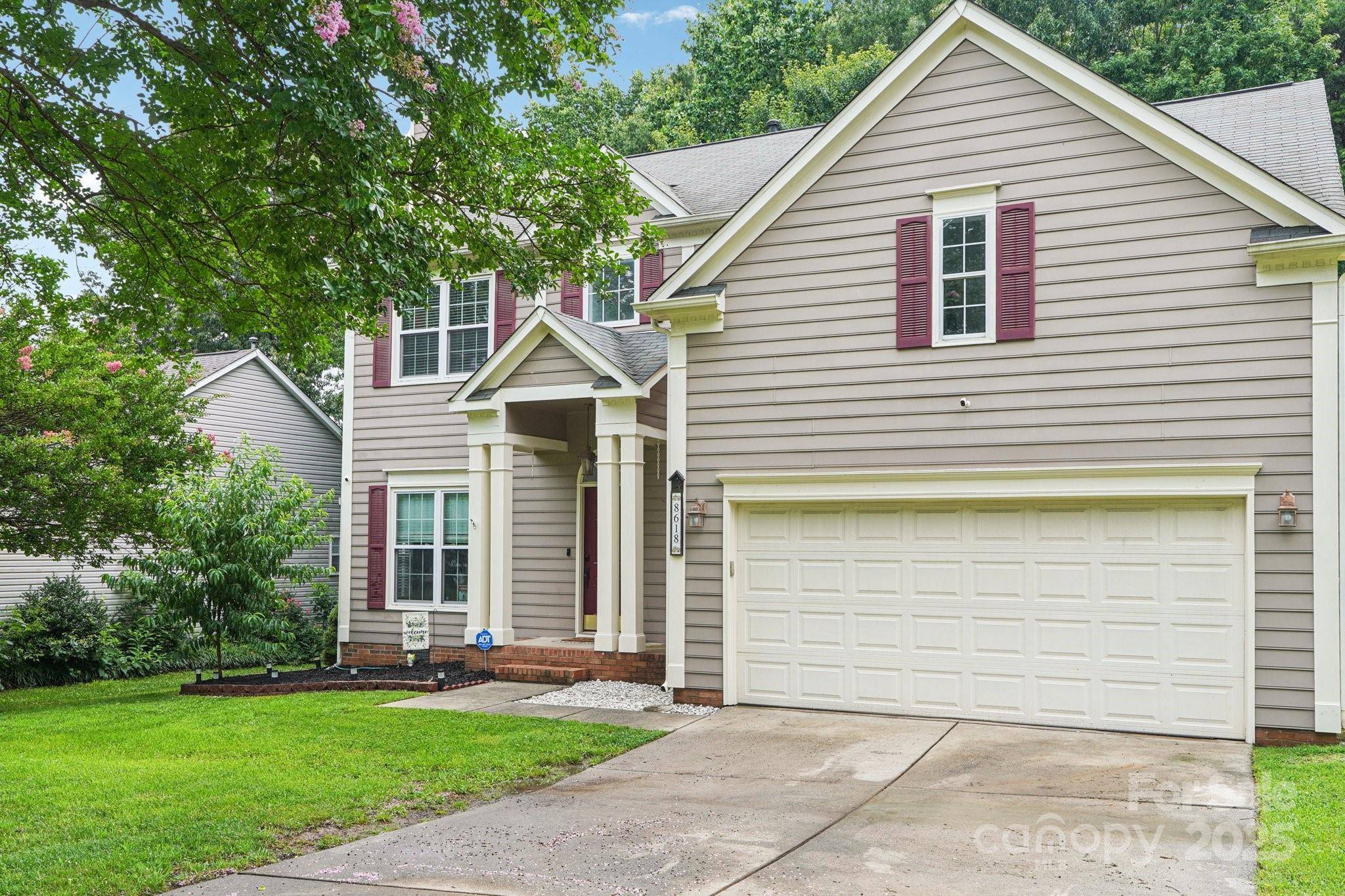 Charlotte, NC 28215,8618 Sam Dee RD