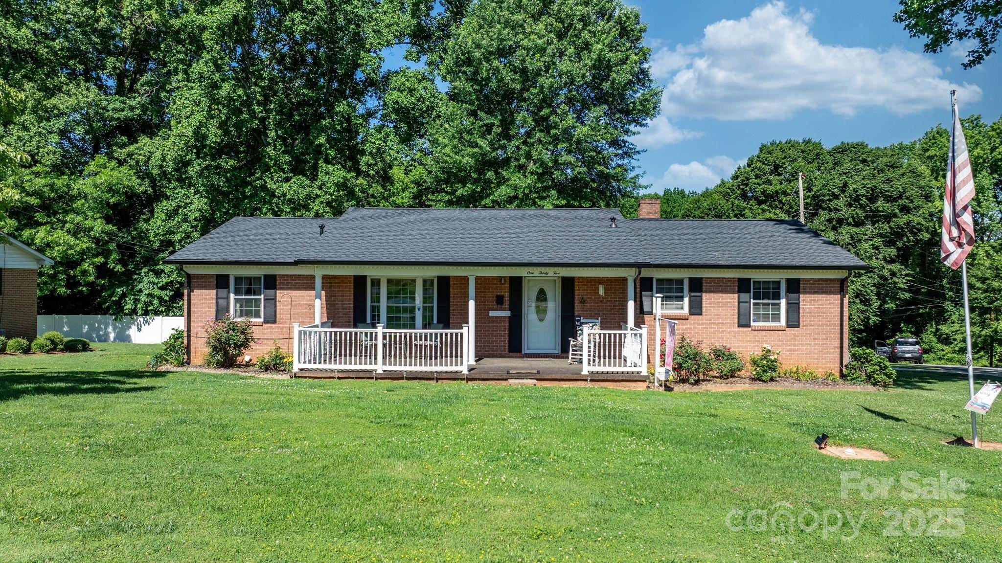 Gastonia, NC 28054,135 Burton Hills CIR