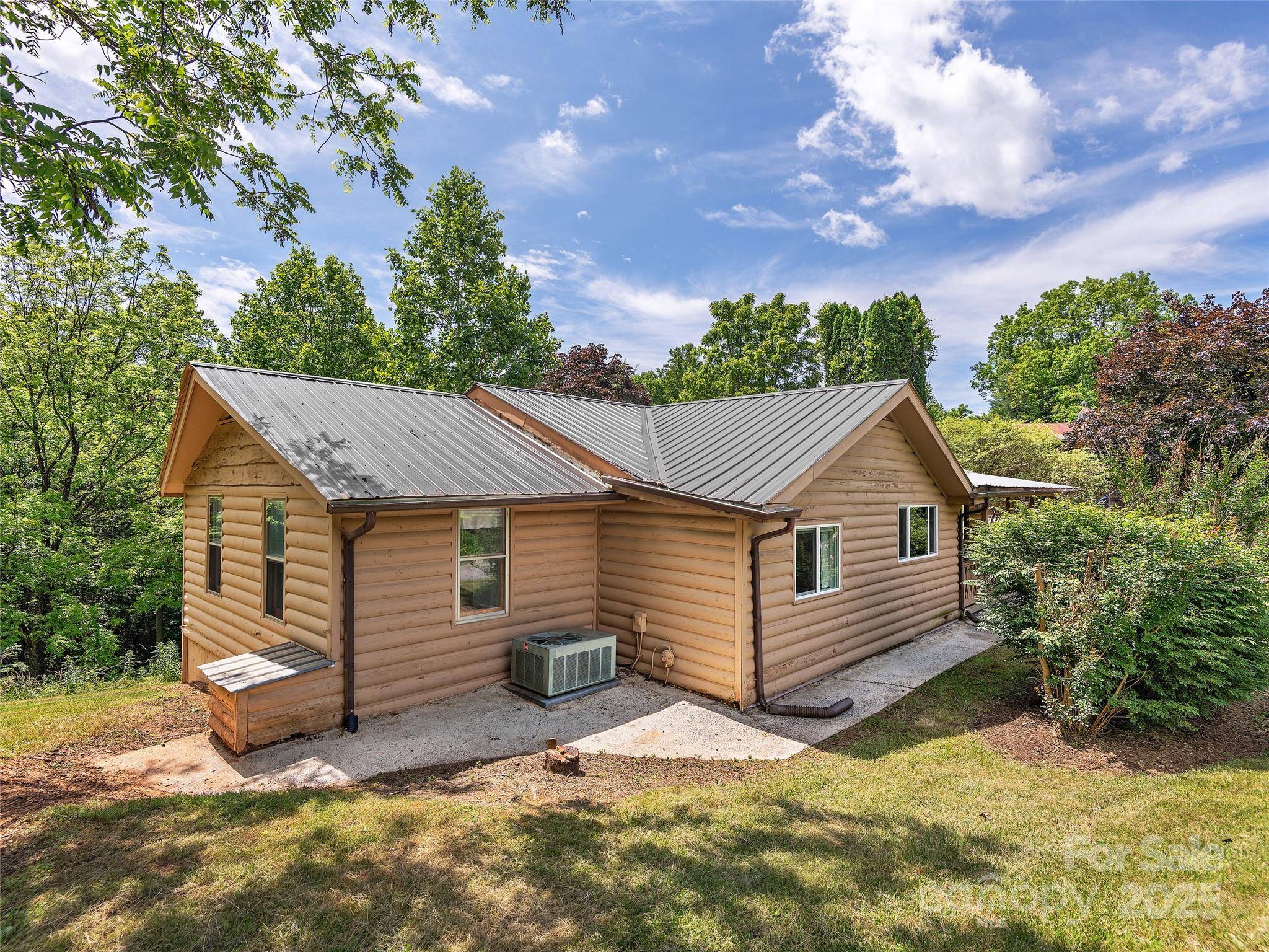 Clyde, NC 28721,185 Indian Springs RD