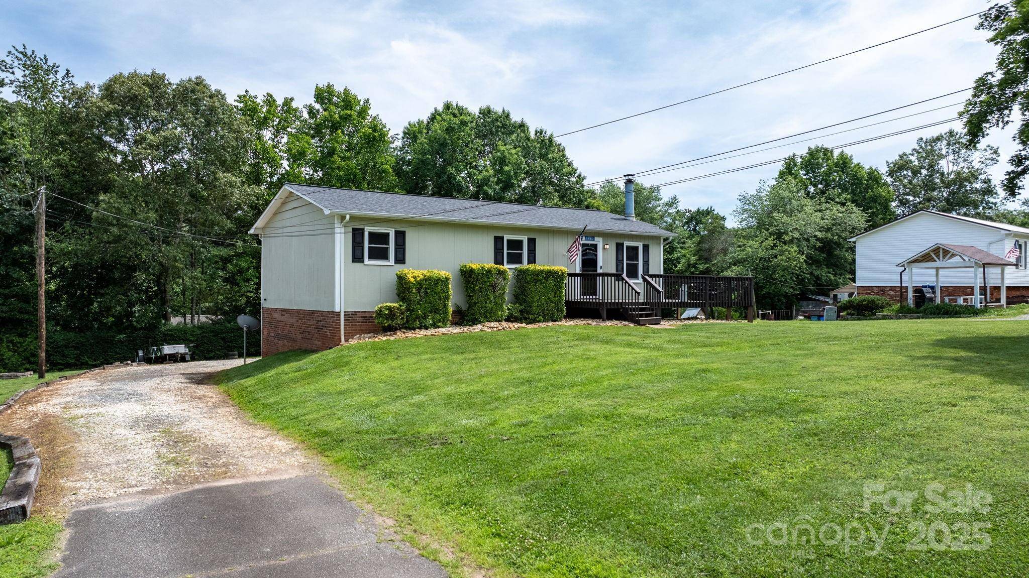 Granite Falls, NC 28630,1467 Conway DR
