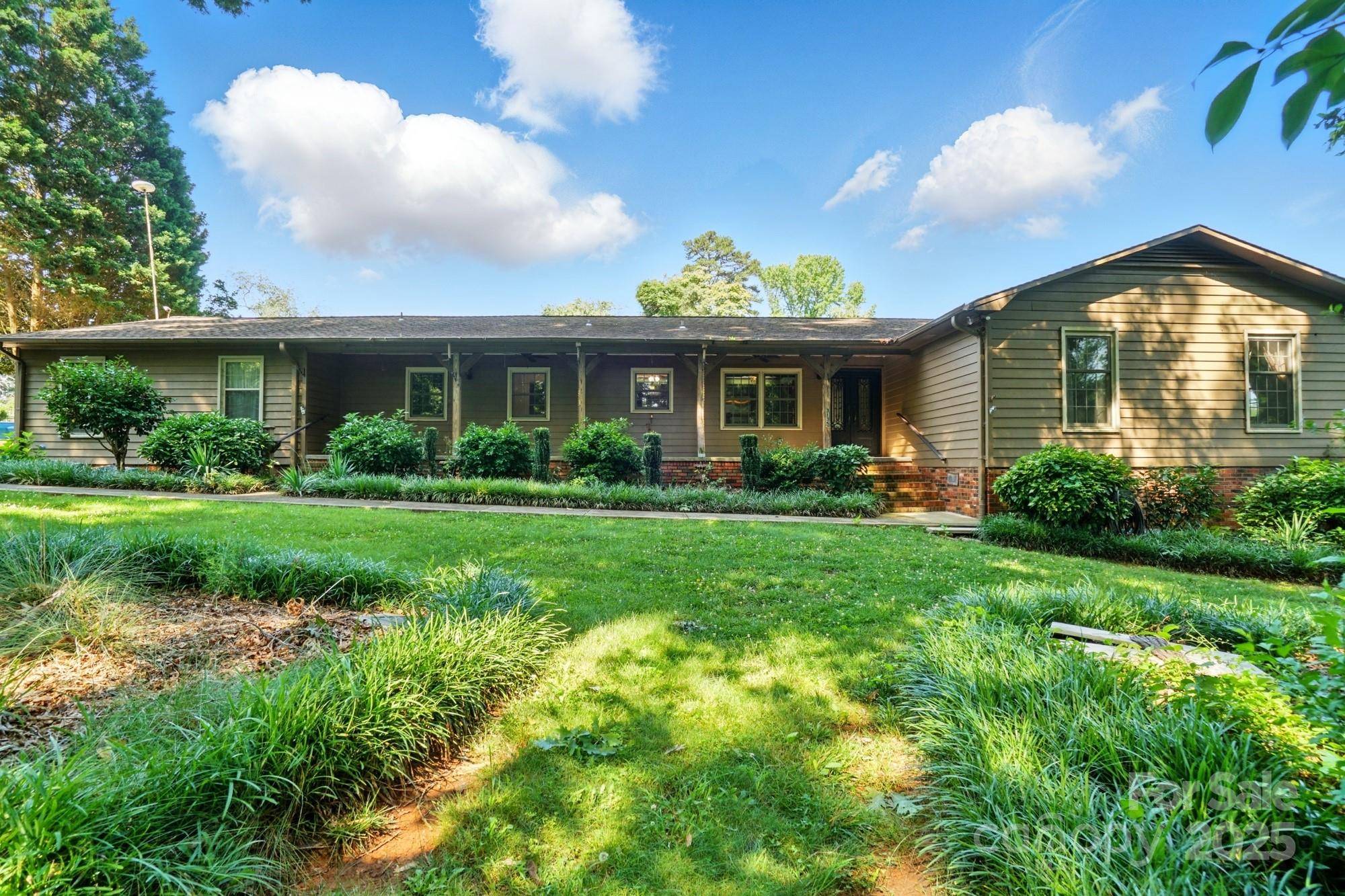 Denver, NC 28037,3135 Lake Shore RD S