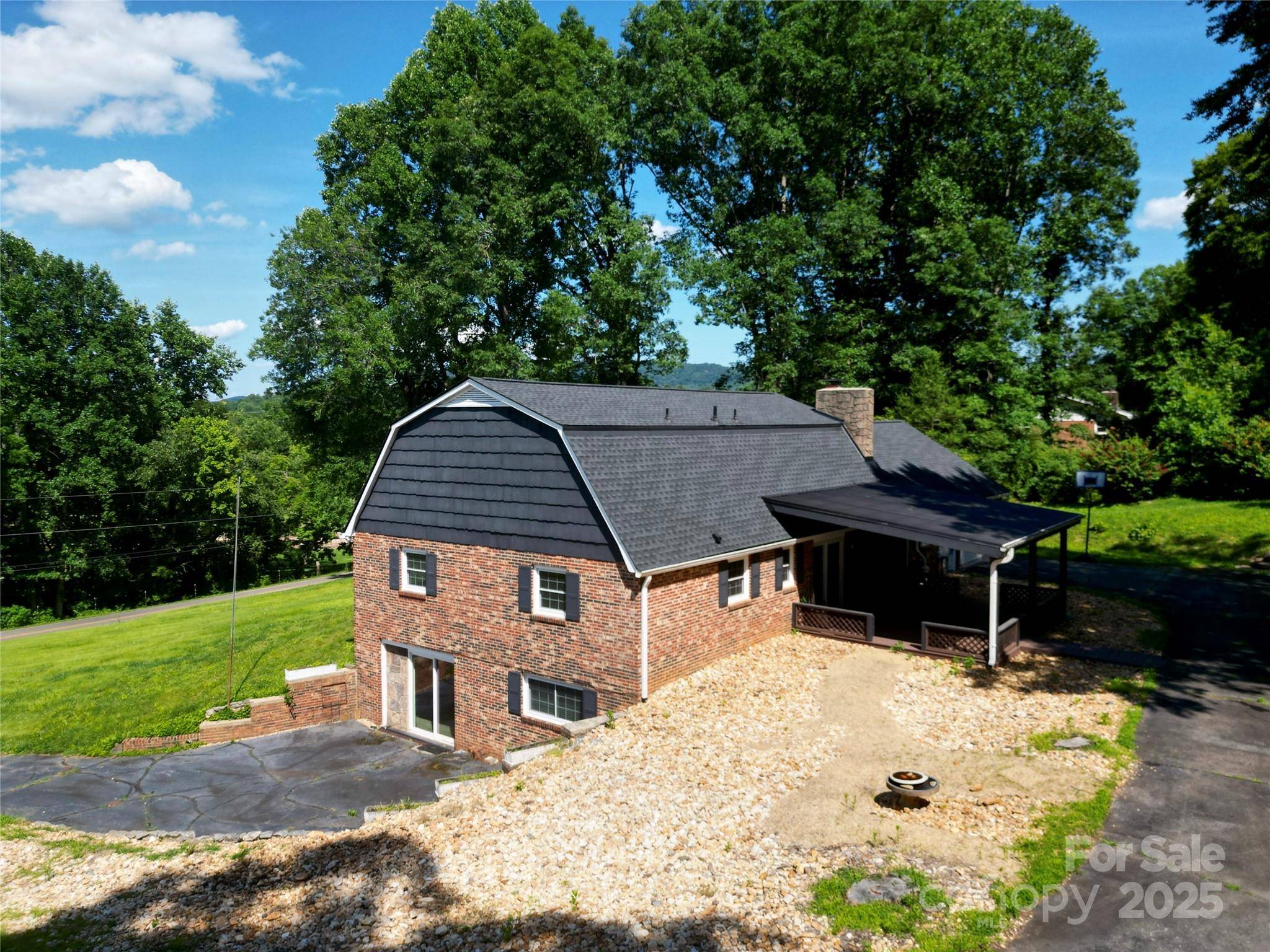 Marion, NC 28752,697 Wilson Valley DR
