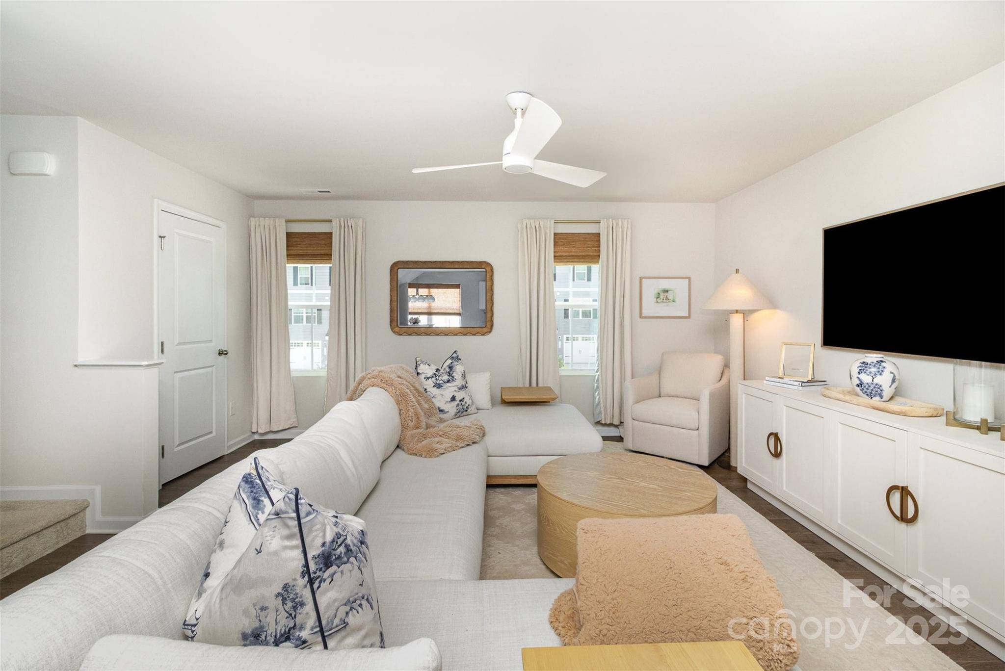 Kannapolis, NC 28081,5690 Granbury DR