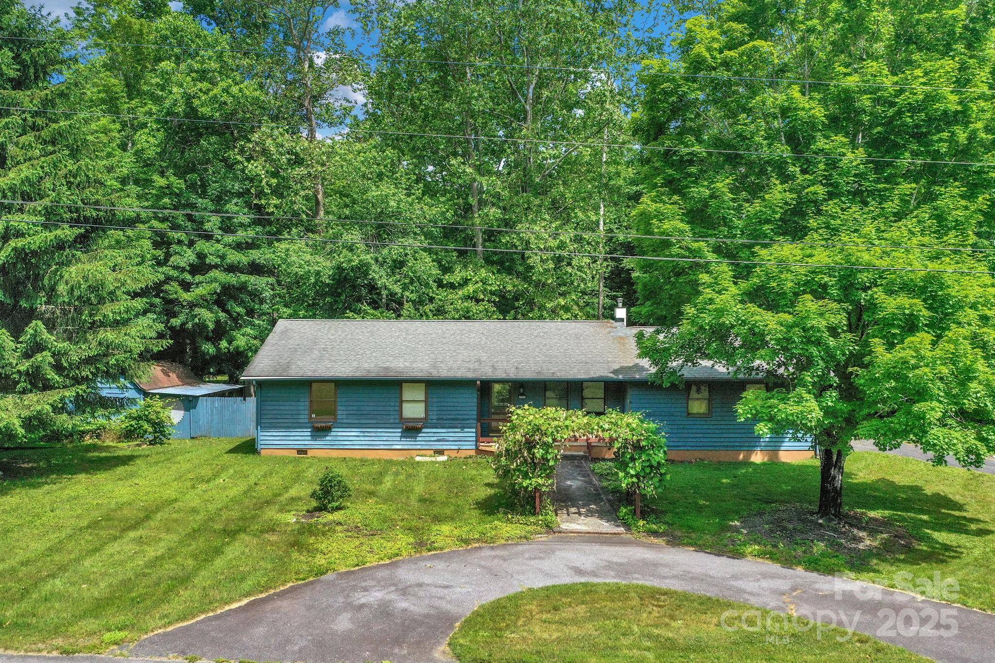 Banner Elk, NC 28604,304 Covered Bridge LN