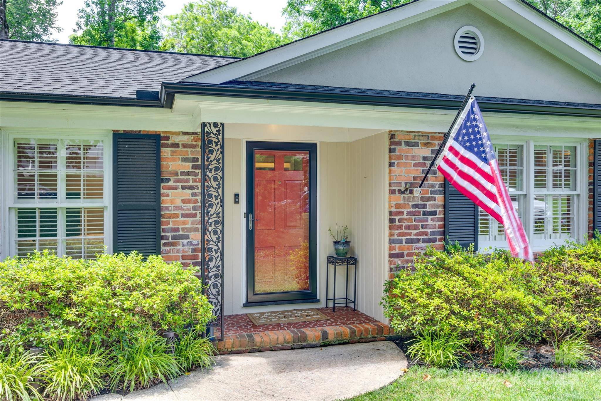 Charlotte, NC 28211,7026 Tabor LN