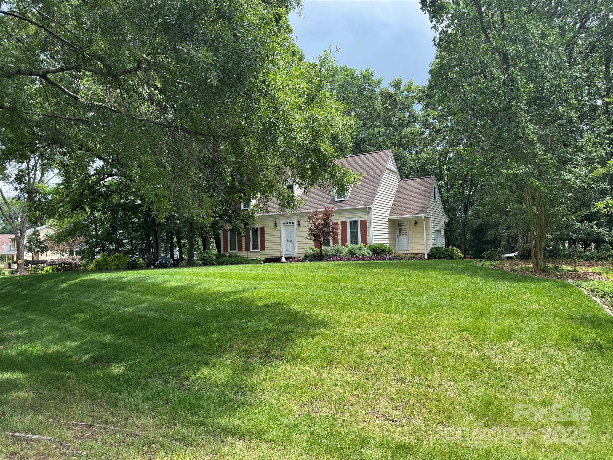 Charlotte, NC 28226,7137 Sythe CT