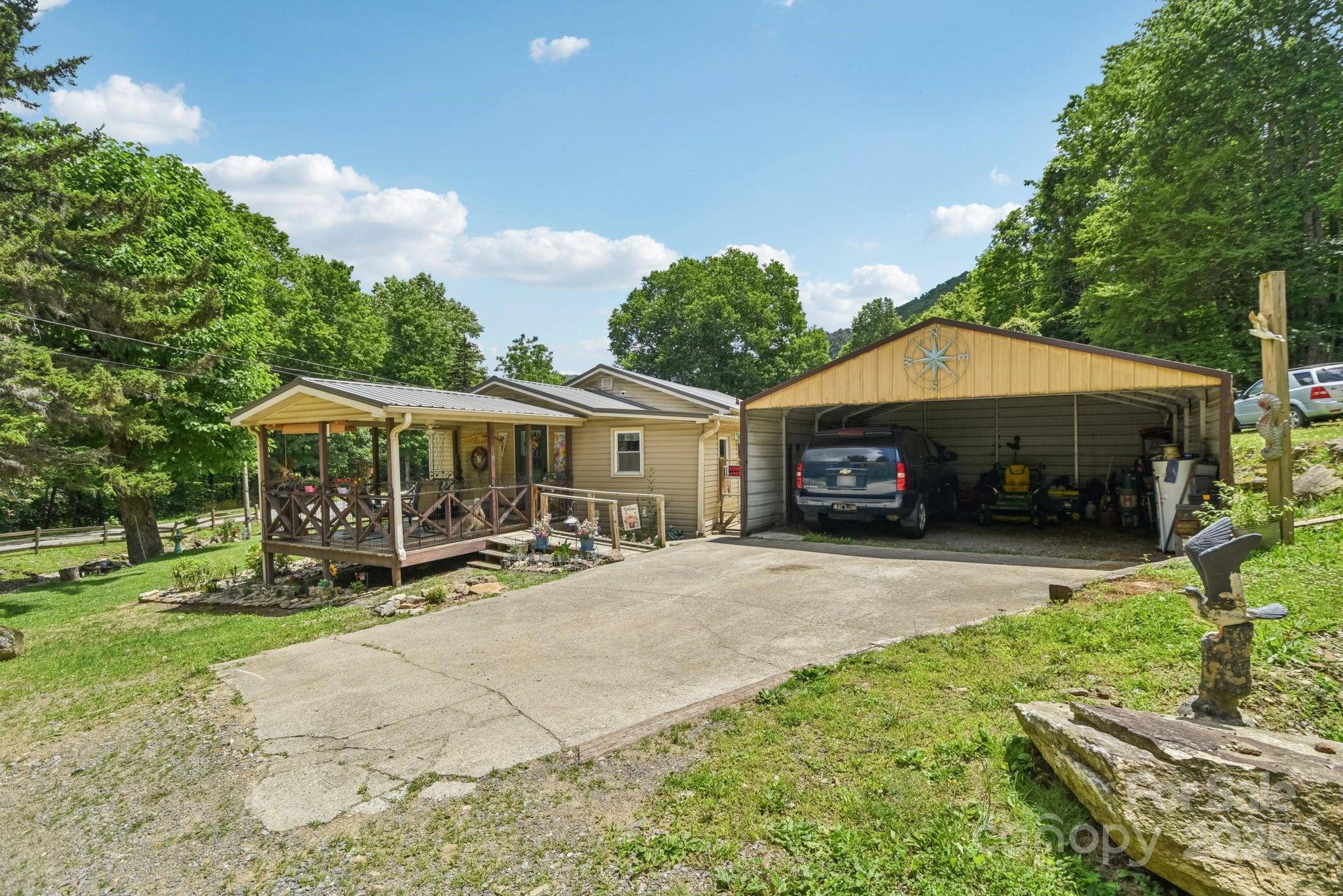 Maggie Valley, NC 28751,19 Lockman RD