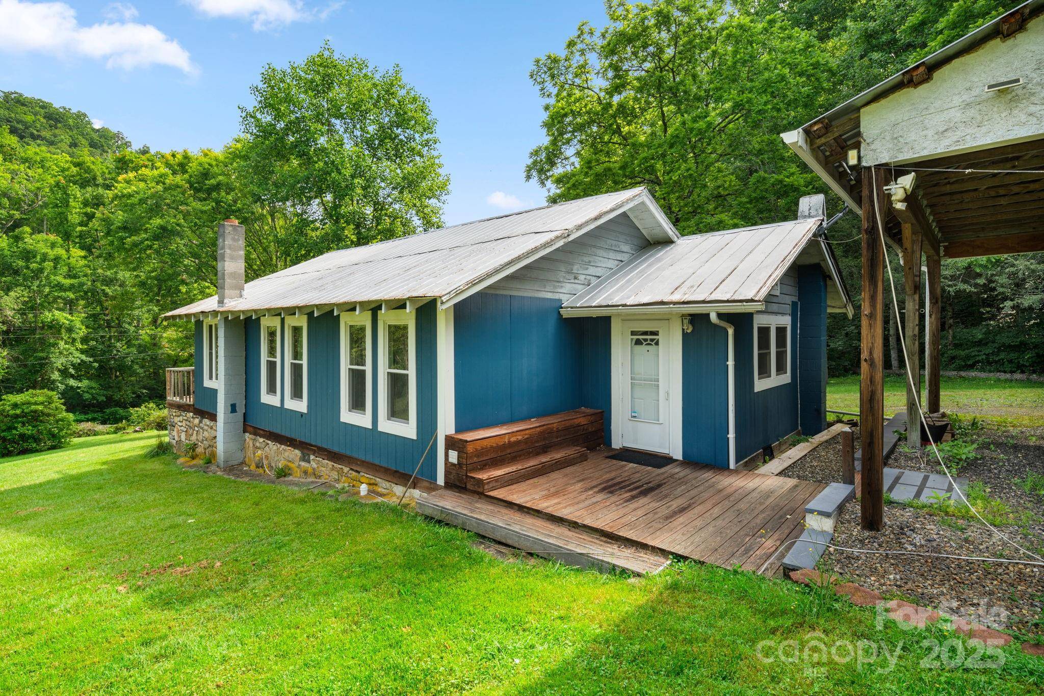 Mars Hill, NC 28754,2428 Hamburg RD