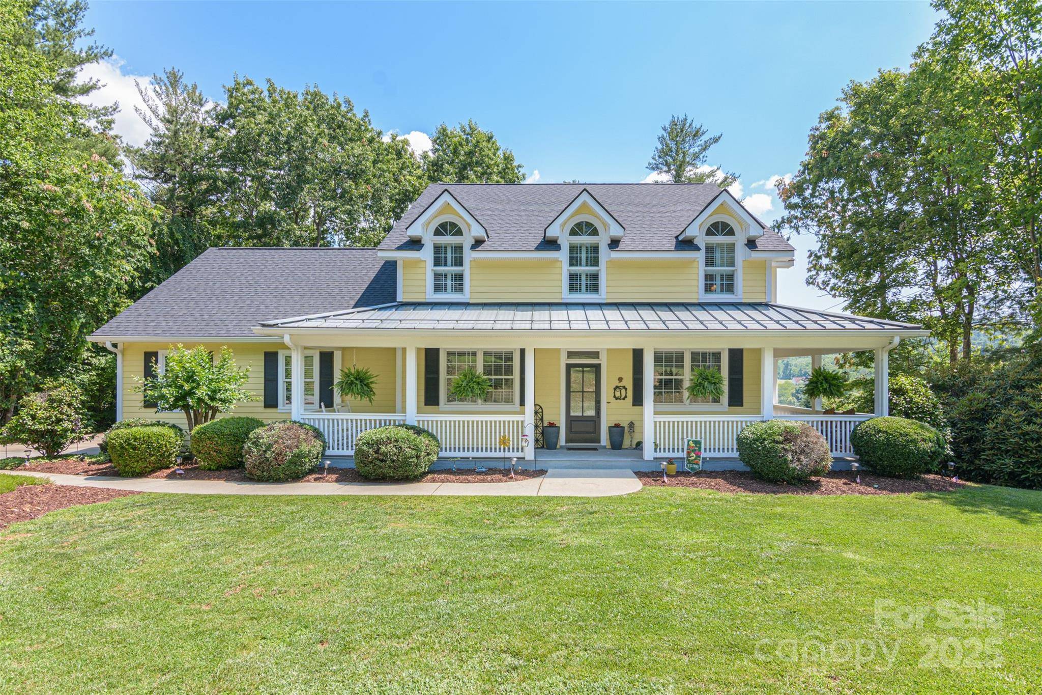 Fairview, NC 28730,3 Chickadee LN