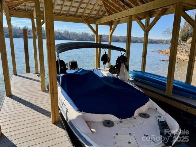 Statesville, NC 28677,138 Island View RD