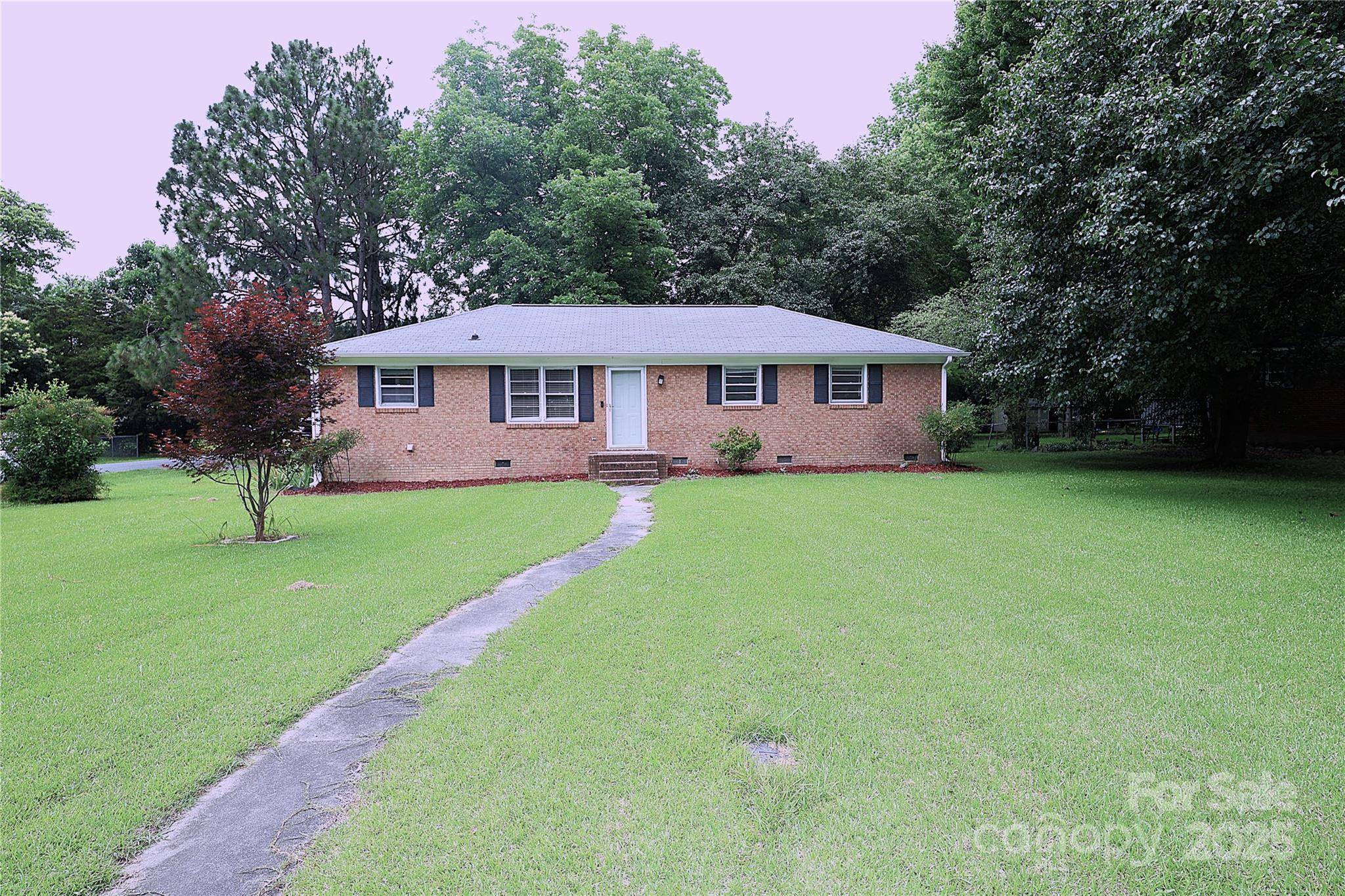 Matthews, NC 28104,1227 Flowe DR