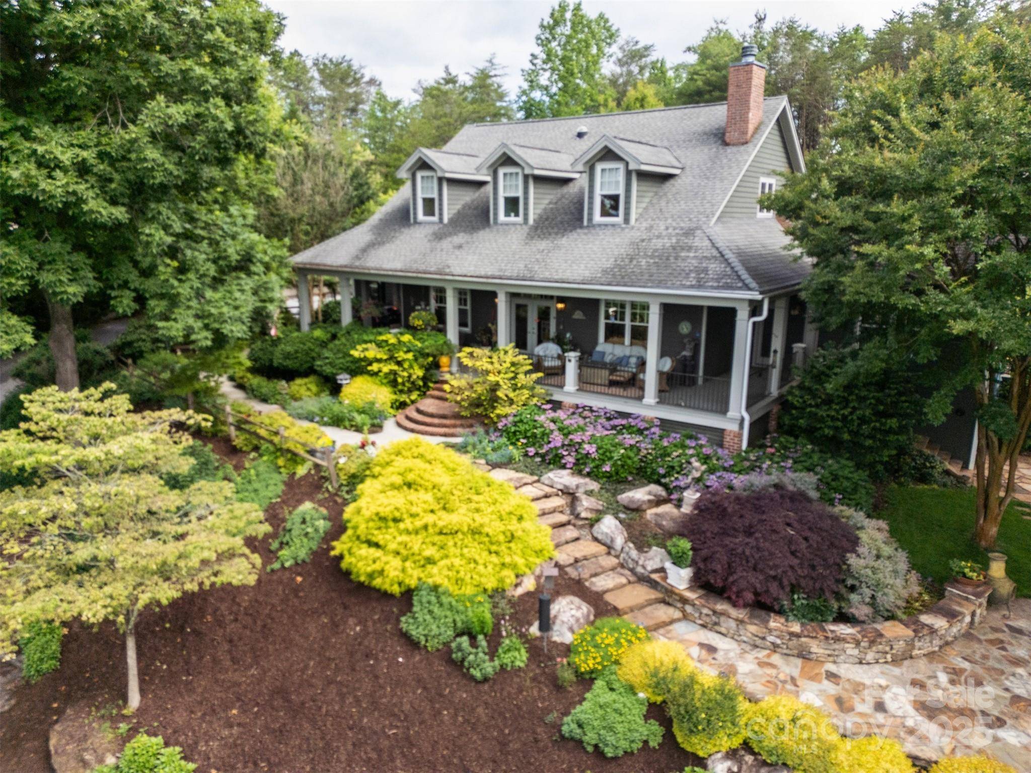 Hendersonville, NC 28792,94 Spruce Hill DR