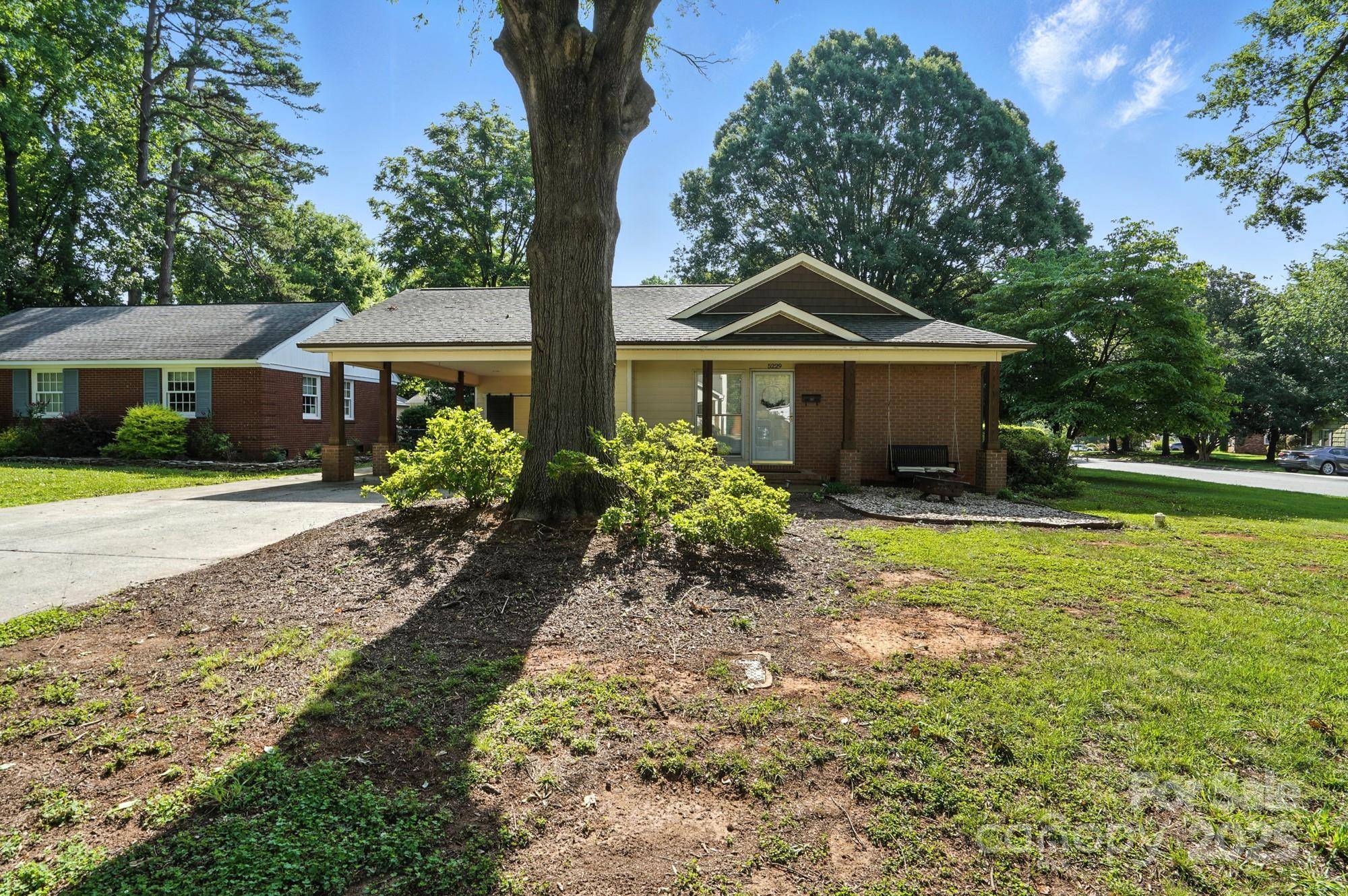 Charlotte, NC 28210,5229 Milford RD