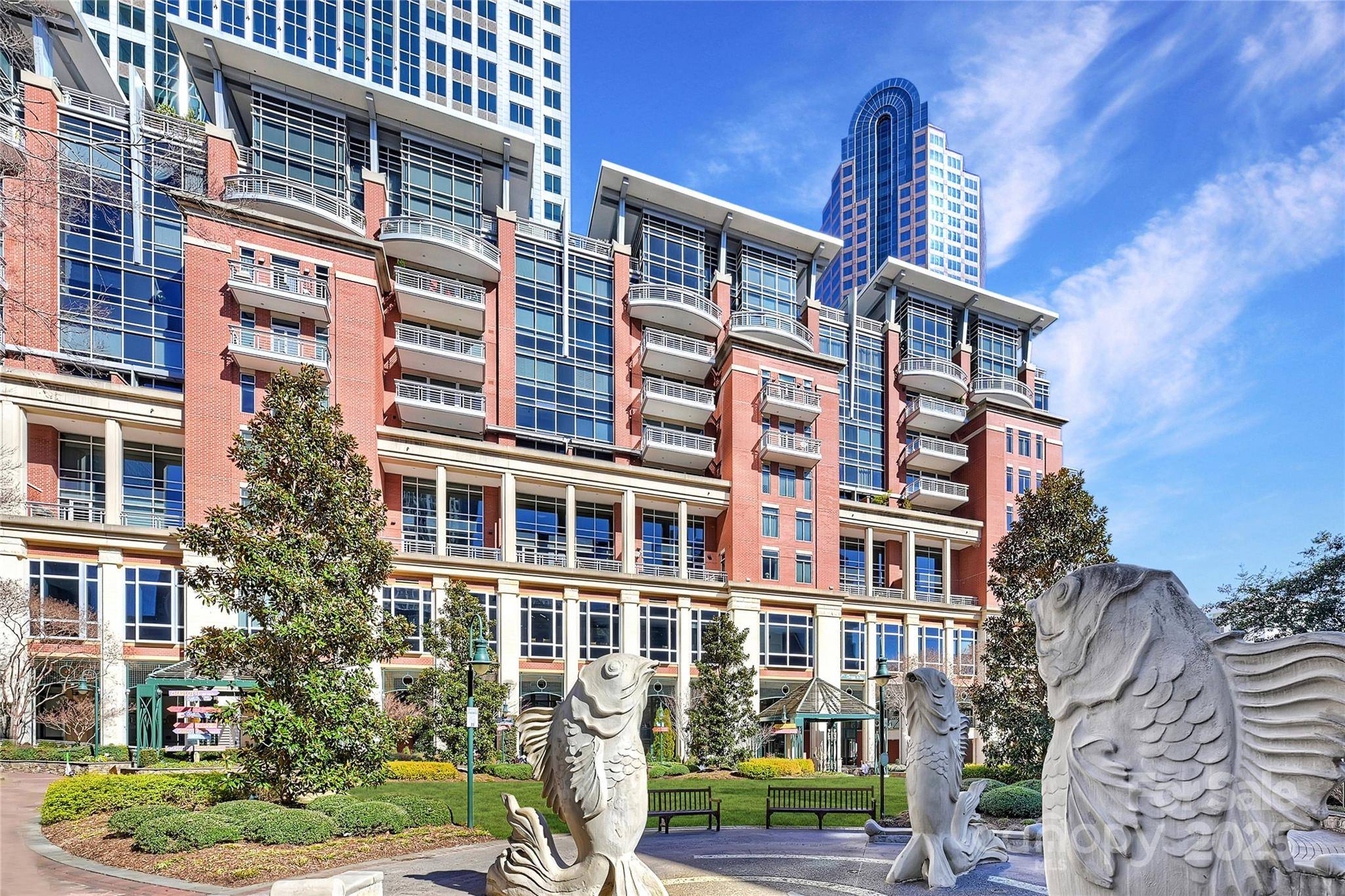 Charlotte, NC 28202,435 S Tryon ST