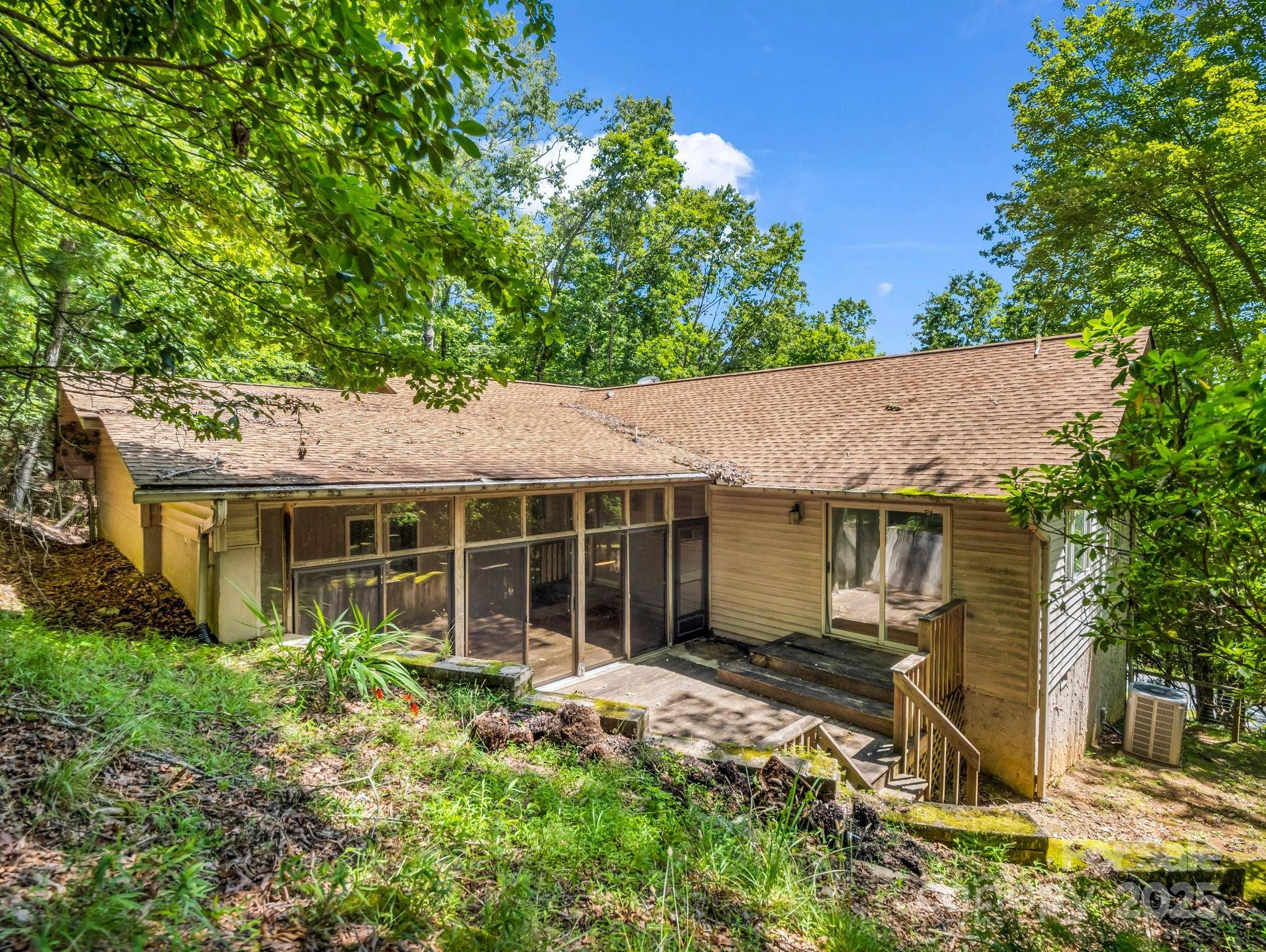 Brevard, NC 28712,436 Utsonati LN