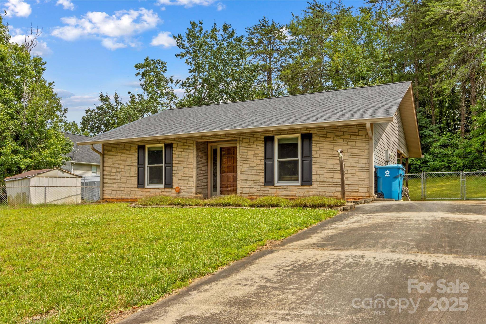 Mocksville, NC 27028,428 Mountview DR