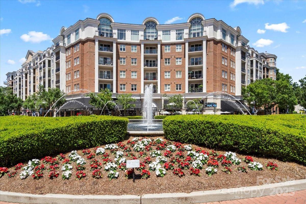 Charlotte, NC 28210,4625 Piedmont Row DR #712
