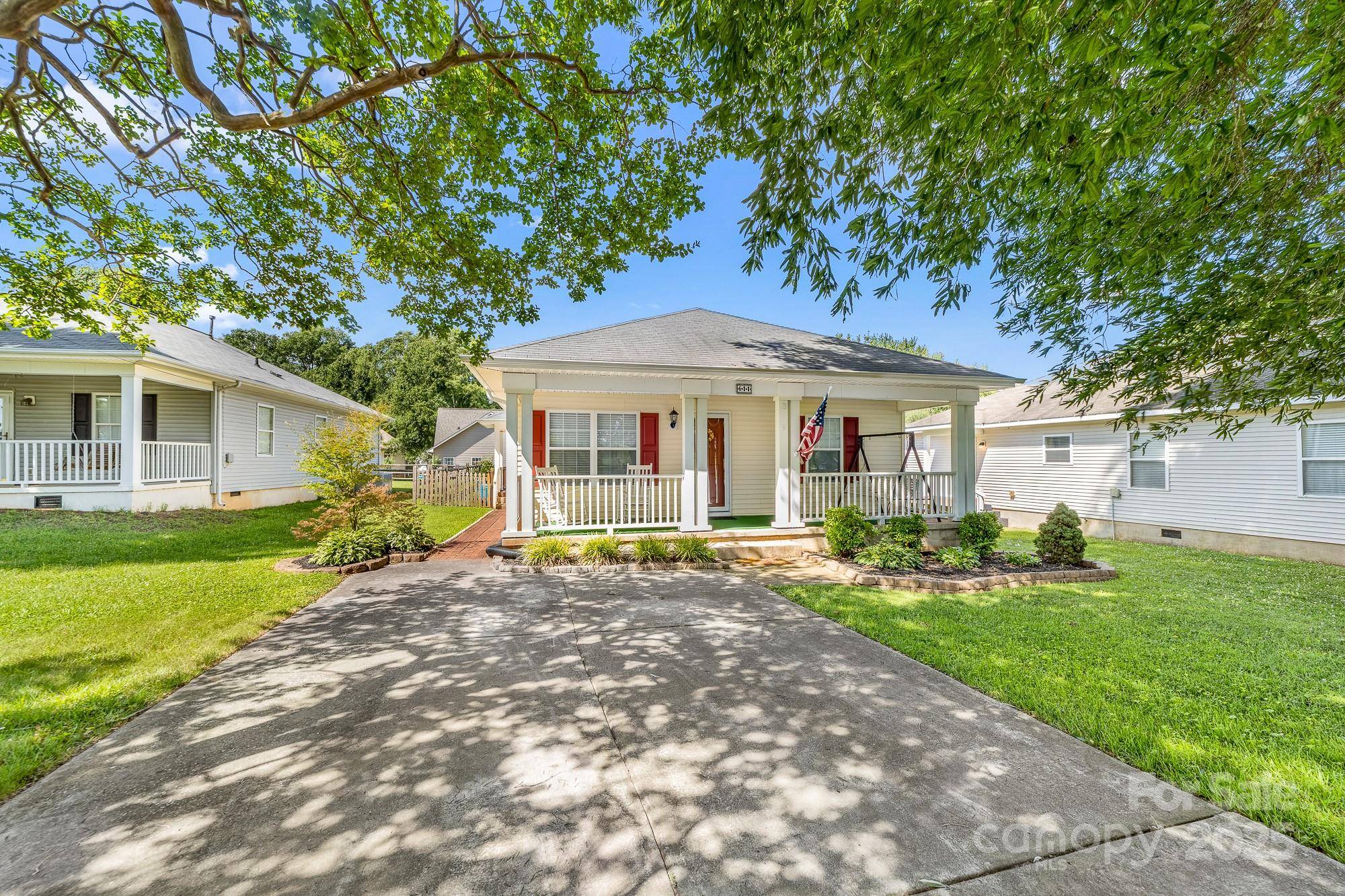 Belmont, NC 28012,611 Church ST