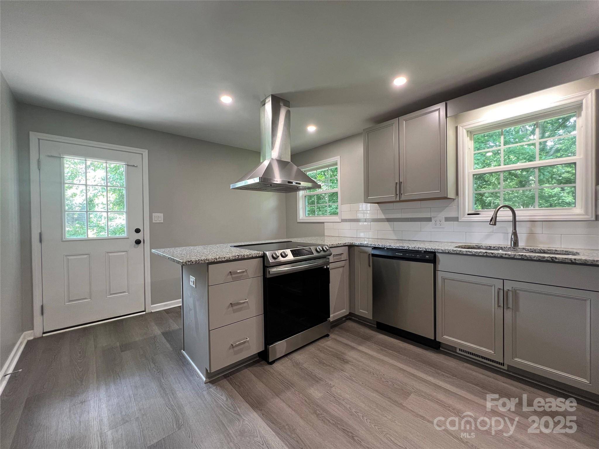 Cramerton, NC 28032,614 Washington ST