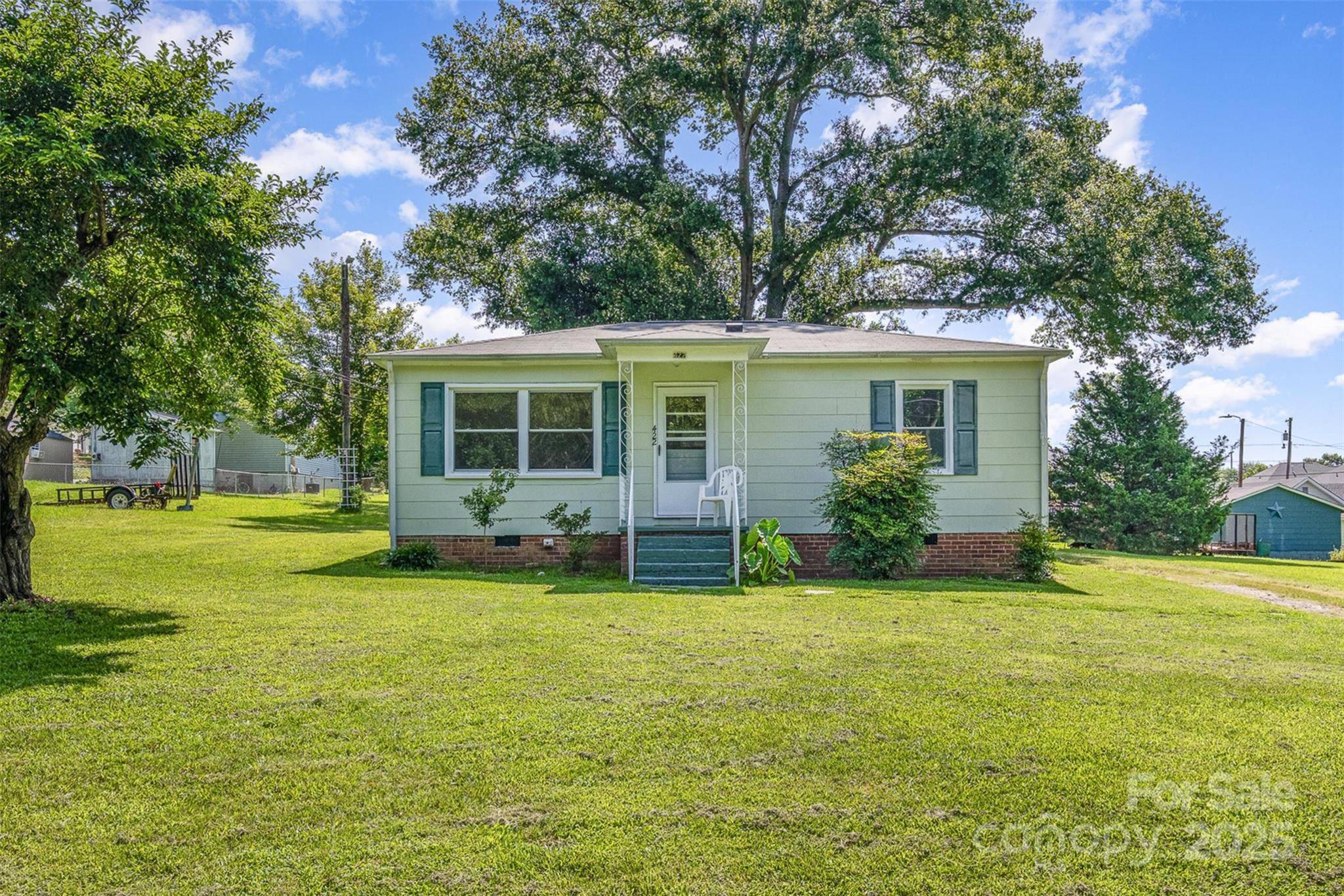 Mount Holly, NC 28120,422 Wilson ST