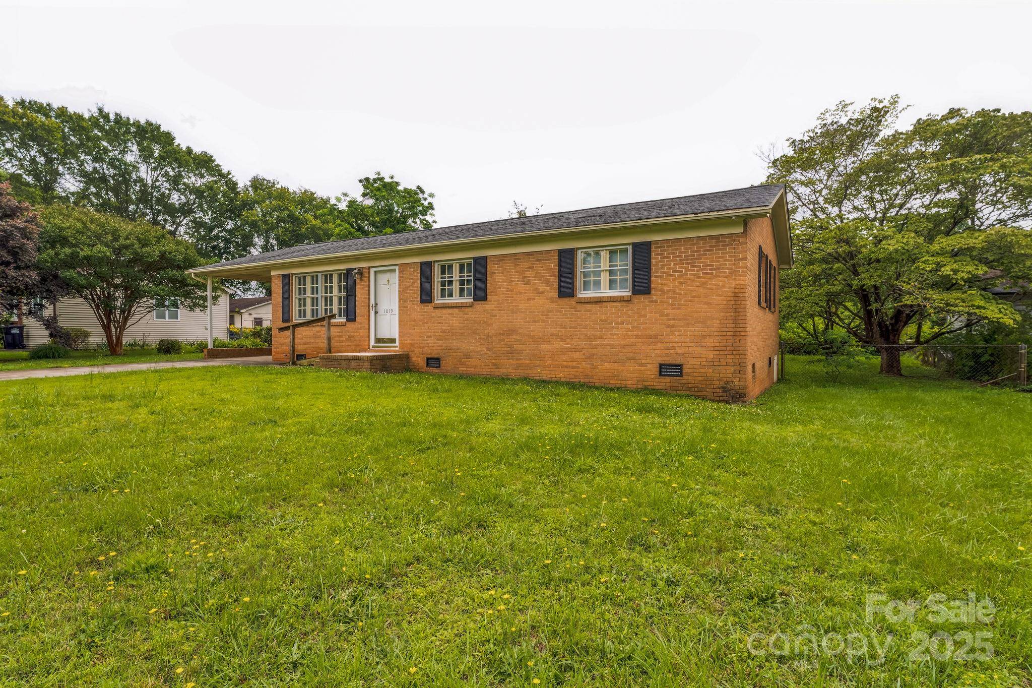 Gastonia, NC 28056,1019 Carmel DR