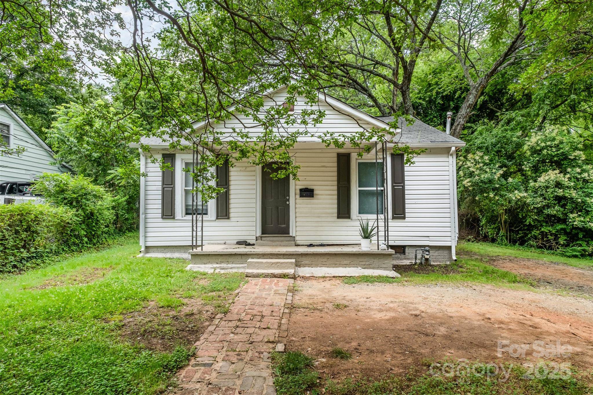 Charlotte, NC 28216,2312 Tate ST