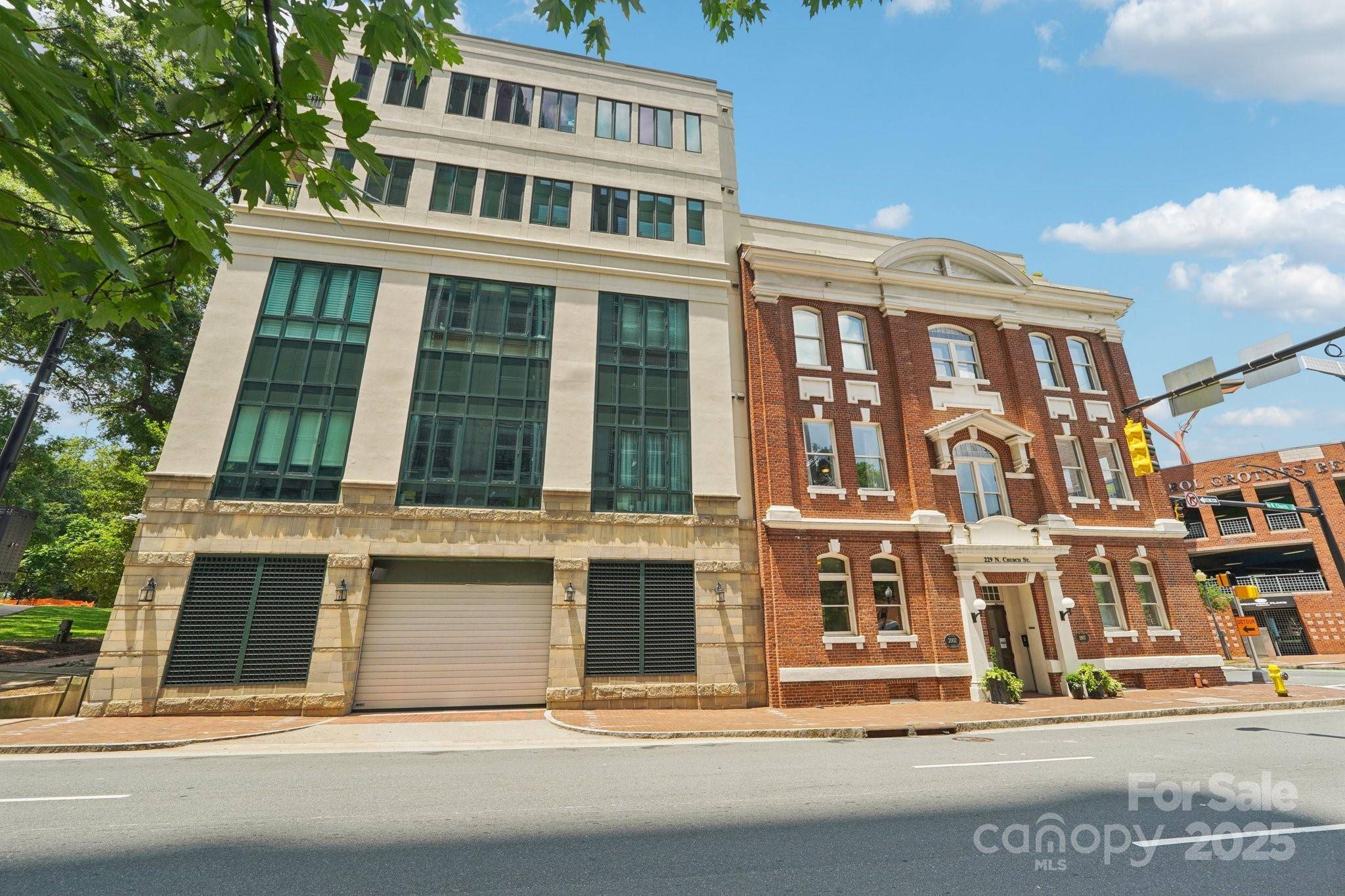Charlotte, NC 28202,229 N Church ST #401