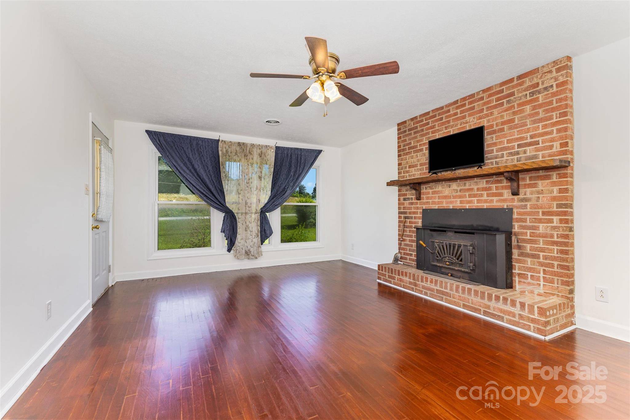 Morganton, NC 28655,416 Pete Brittain RD