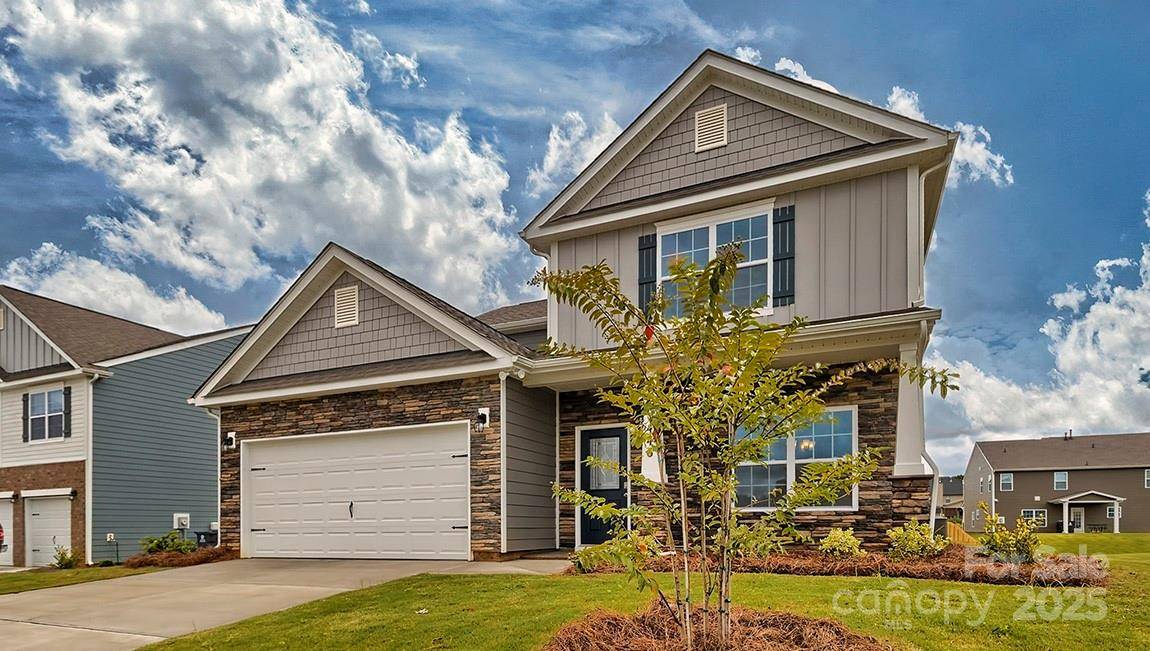 Waynesville, NC 28786,245 Farmwood TRL