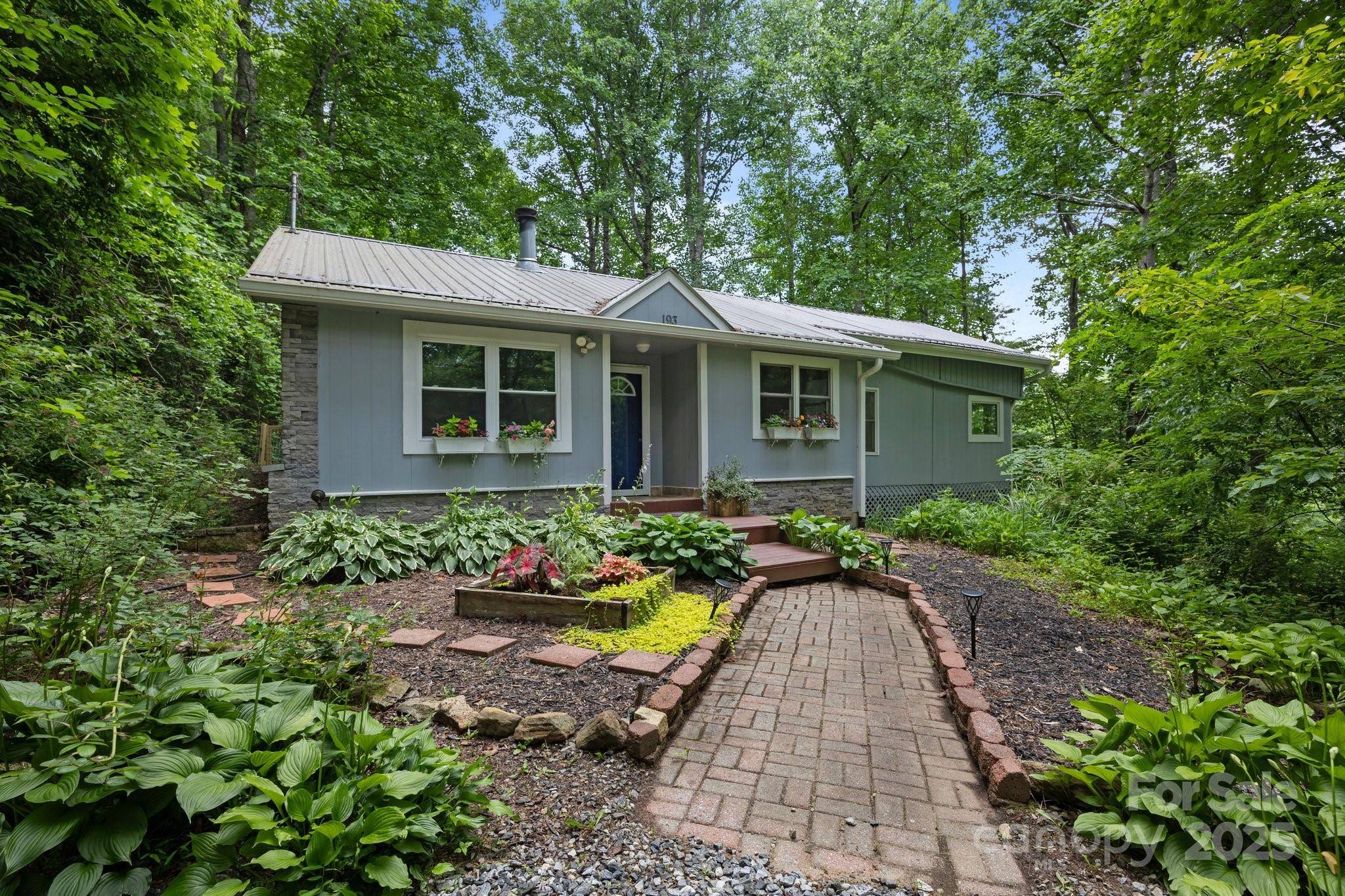 Mars Hill, NC 28754,193 Timberside DR
