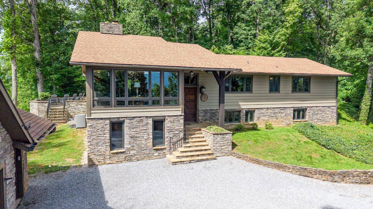 Tryon, NC 28782,2045 Hogback Mountain RD