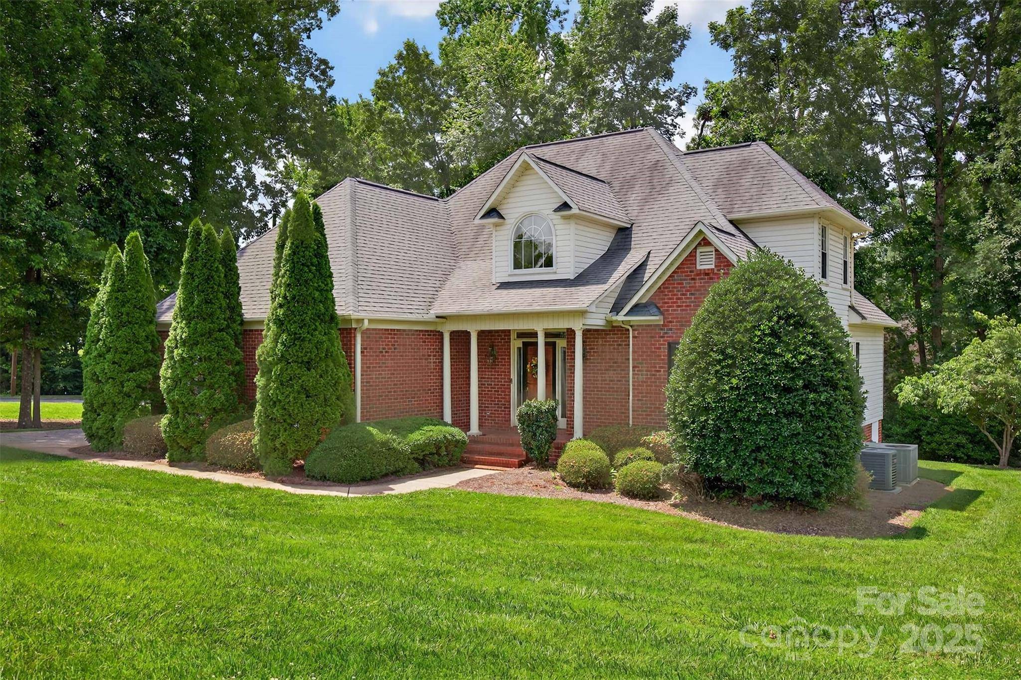 Kannapolis, NC 28081,803 Woodmoore LN