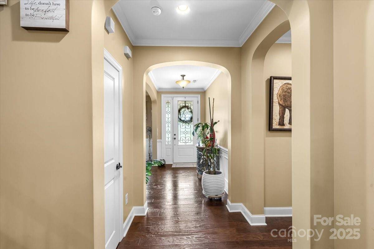 Charlotte, NC 28278,16402 Doves Canyon LN