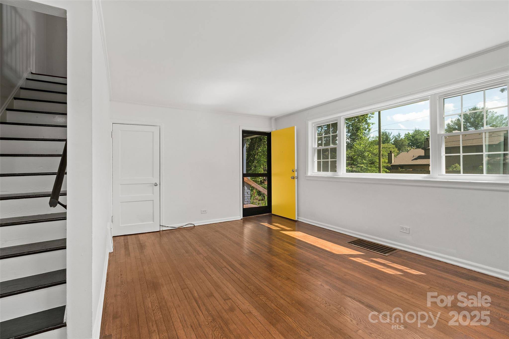 Asheville, NC 28801,167 Mount Clare AVE