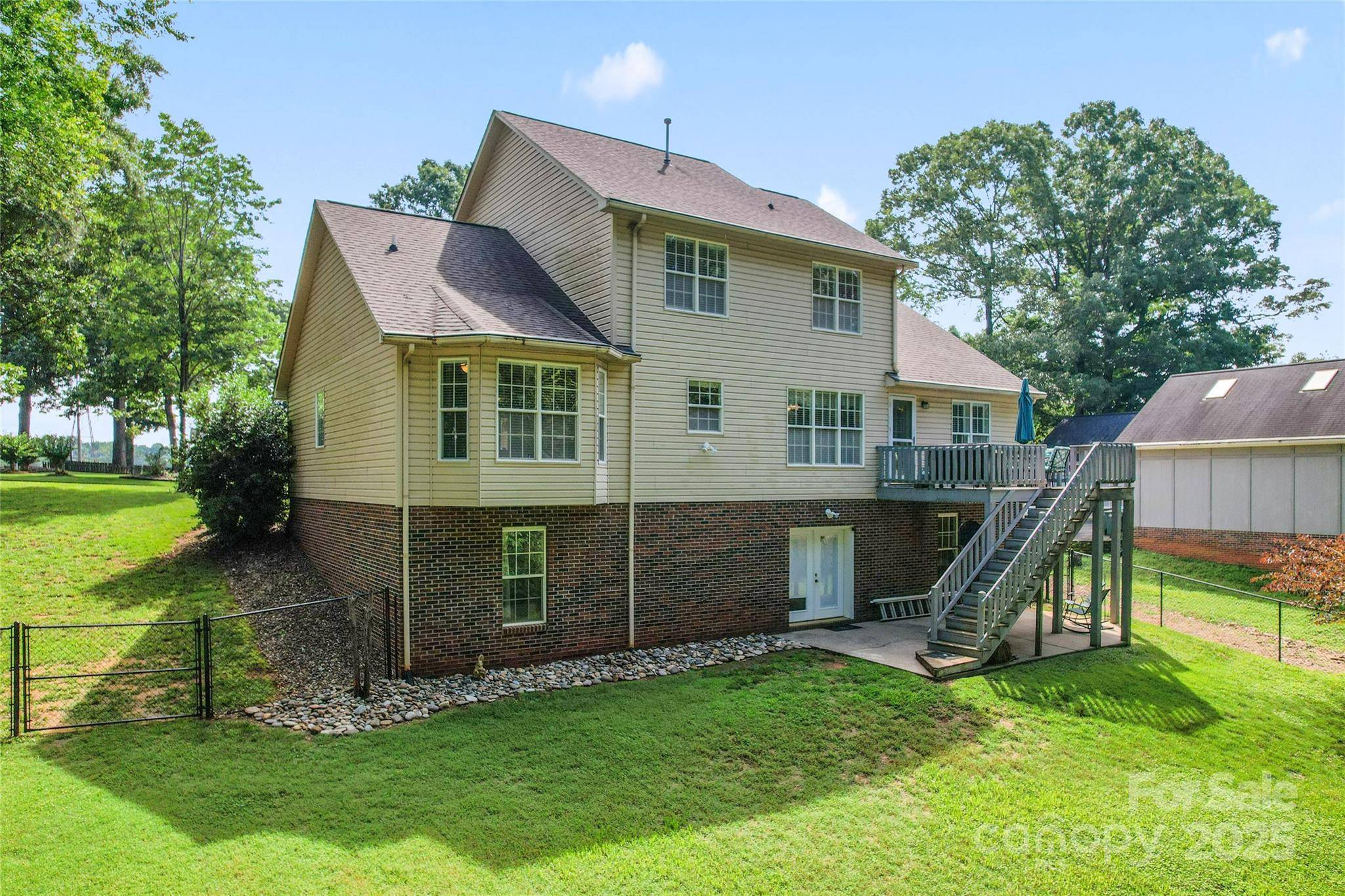 Salisbury, NC 28146,1701 Whitney LN