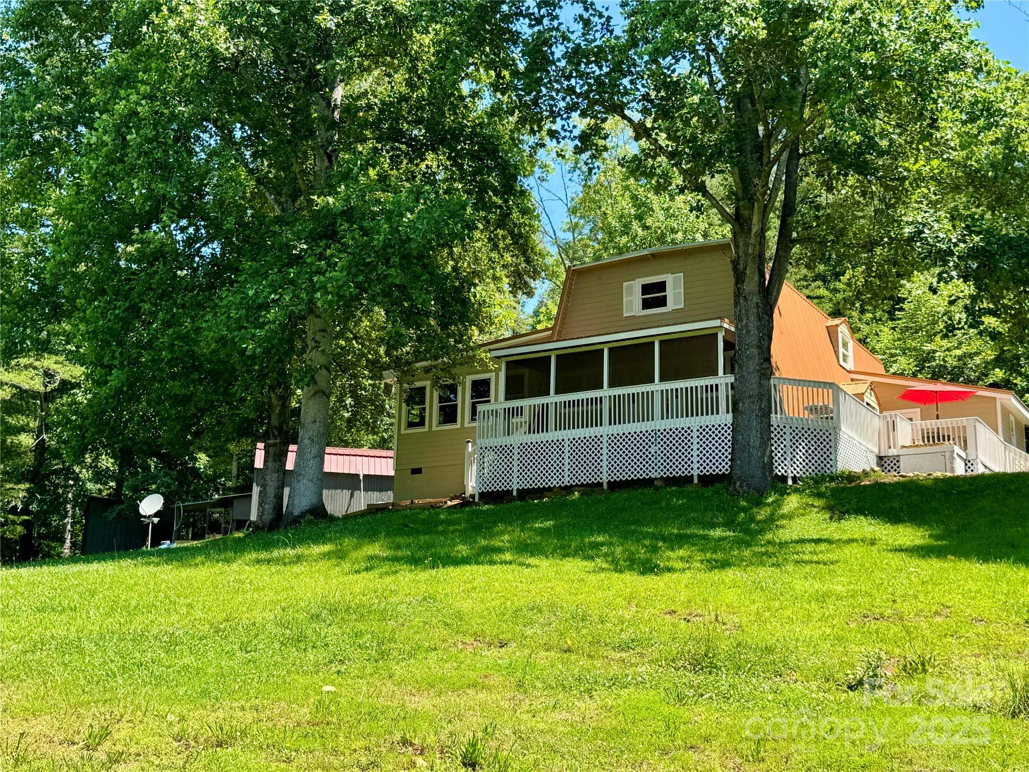Rutherfordton, NC 28139,282 Calhoun TRL