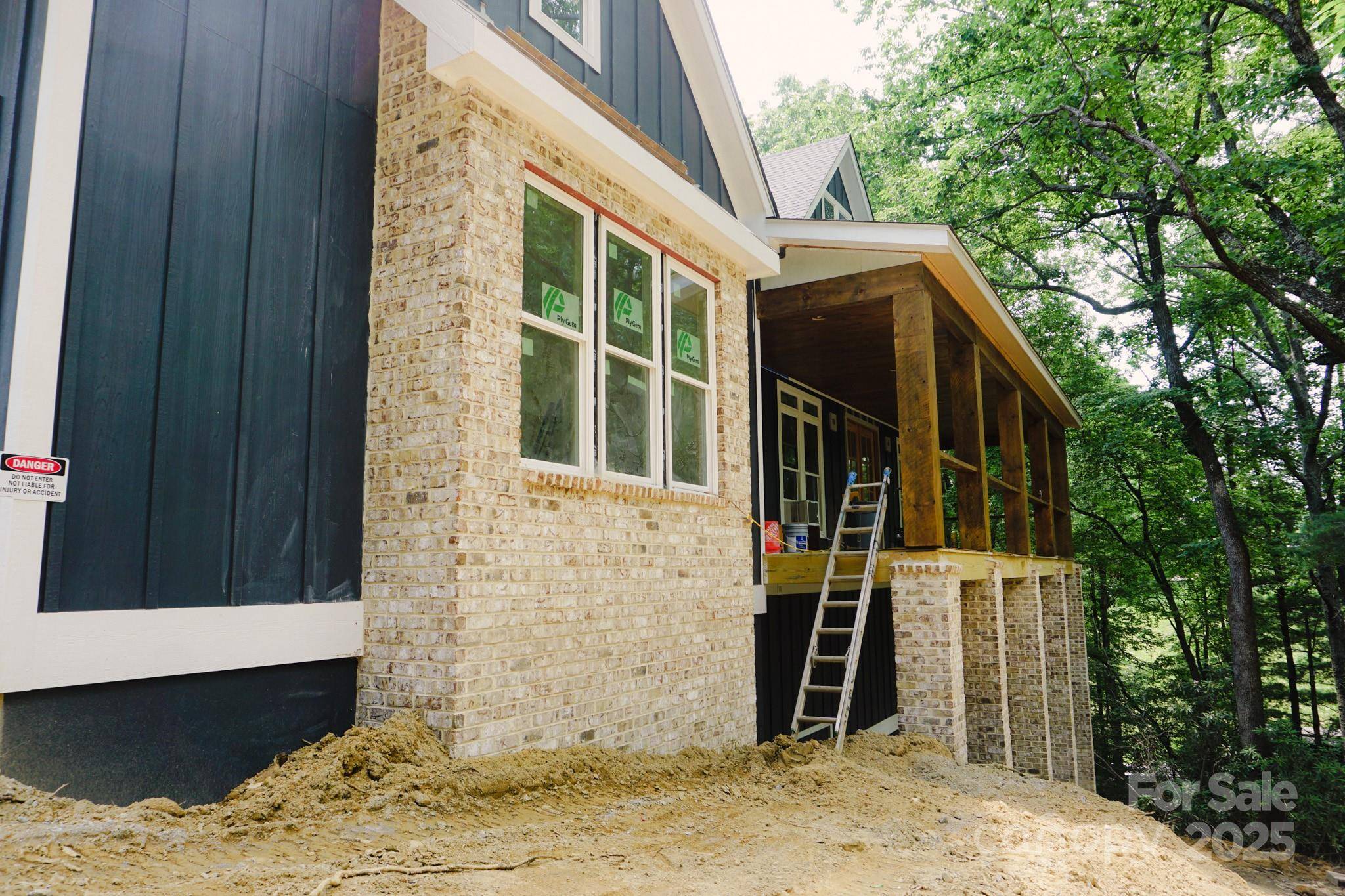 Hendersonville, NC 28792,73 Summer Shade CT