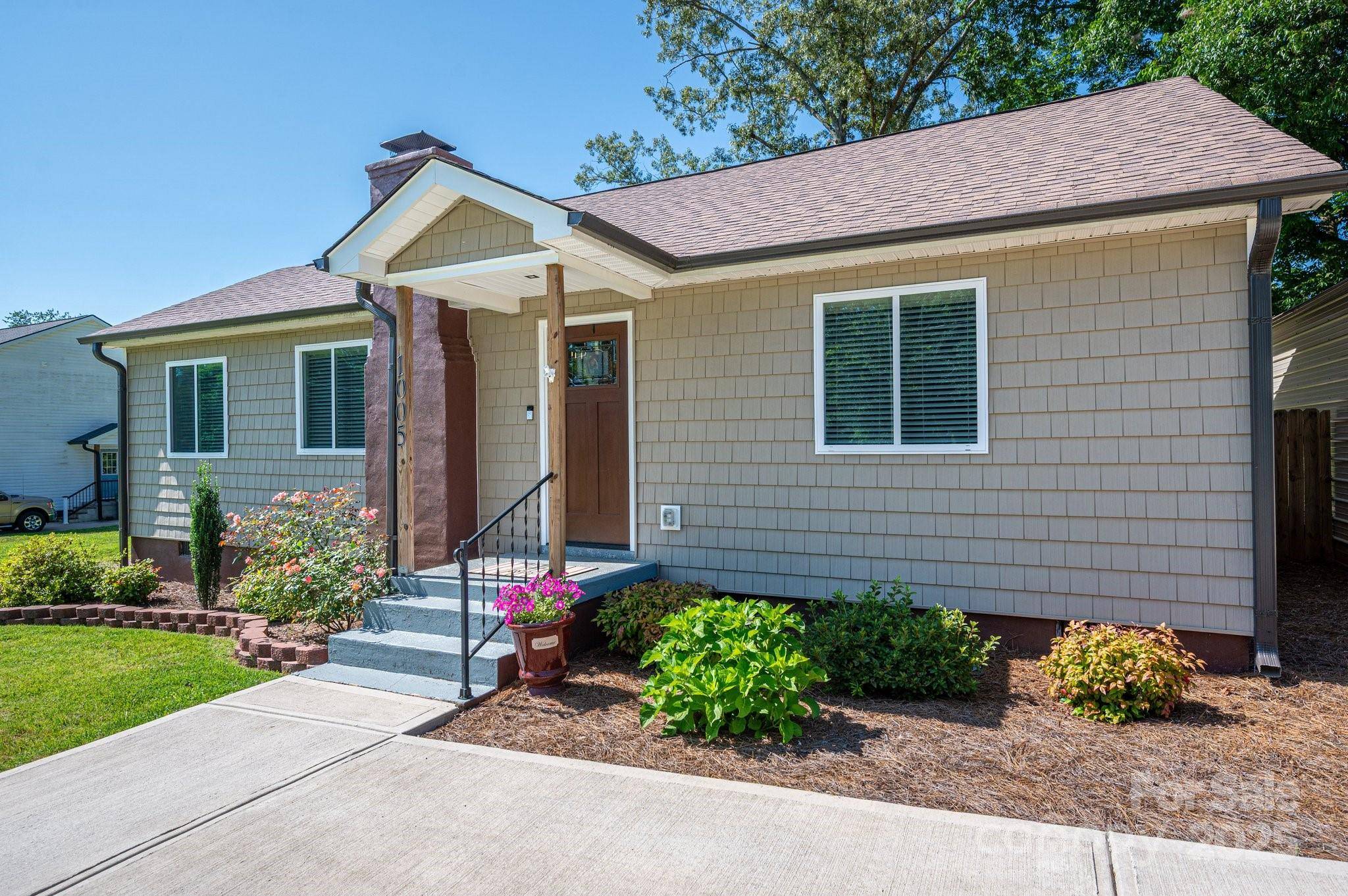 Mount Holly, NC 28120,1005 Noles DR