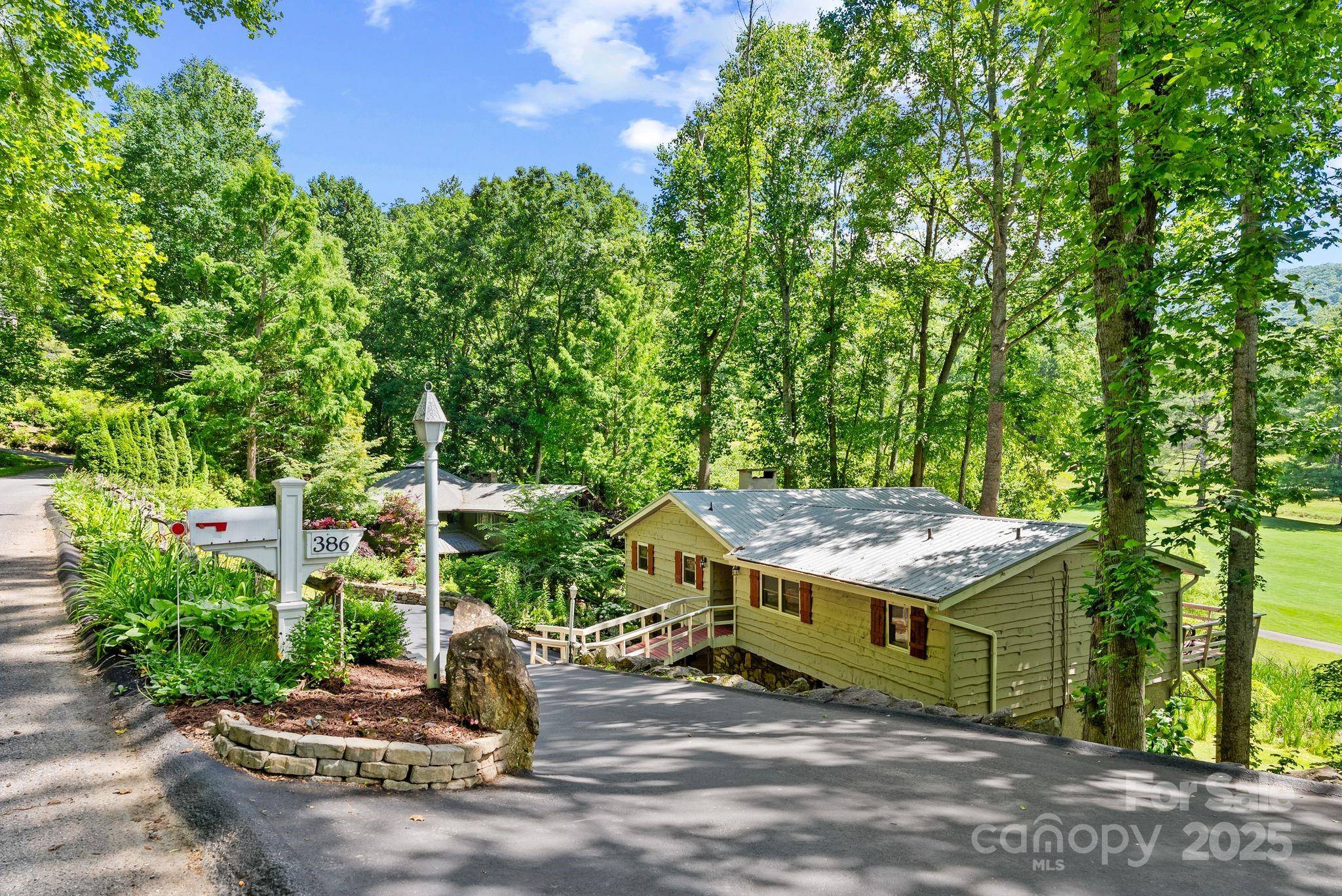 Canton, NC 28716,386 Country Club DR #C6