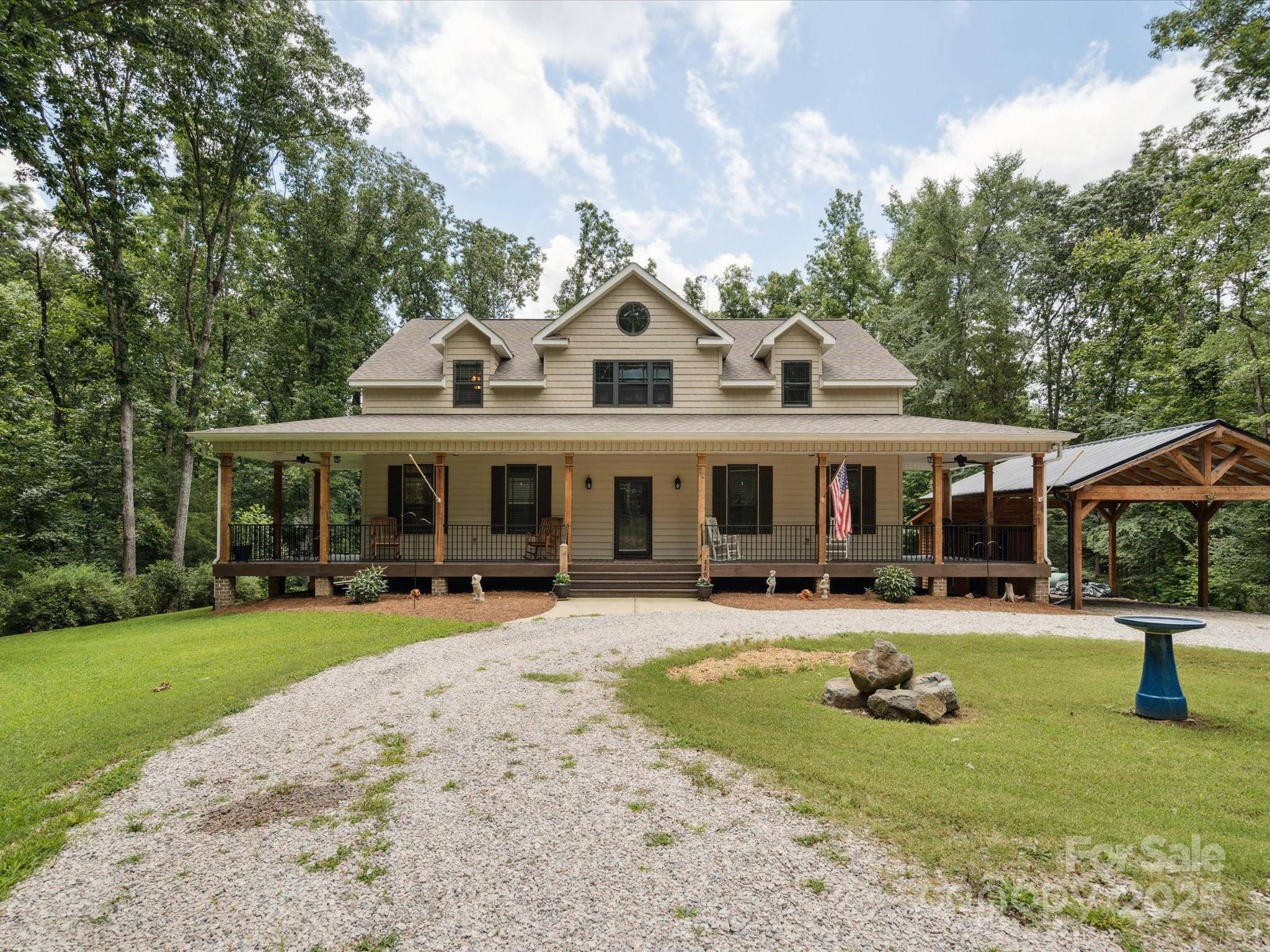Clover, SC 29710,820 King RD
